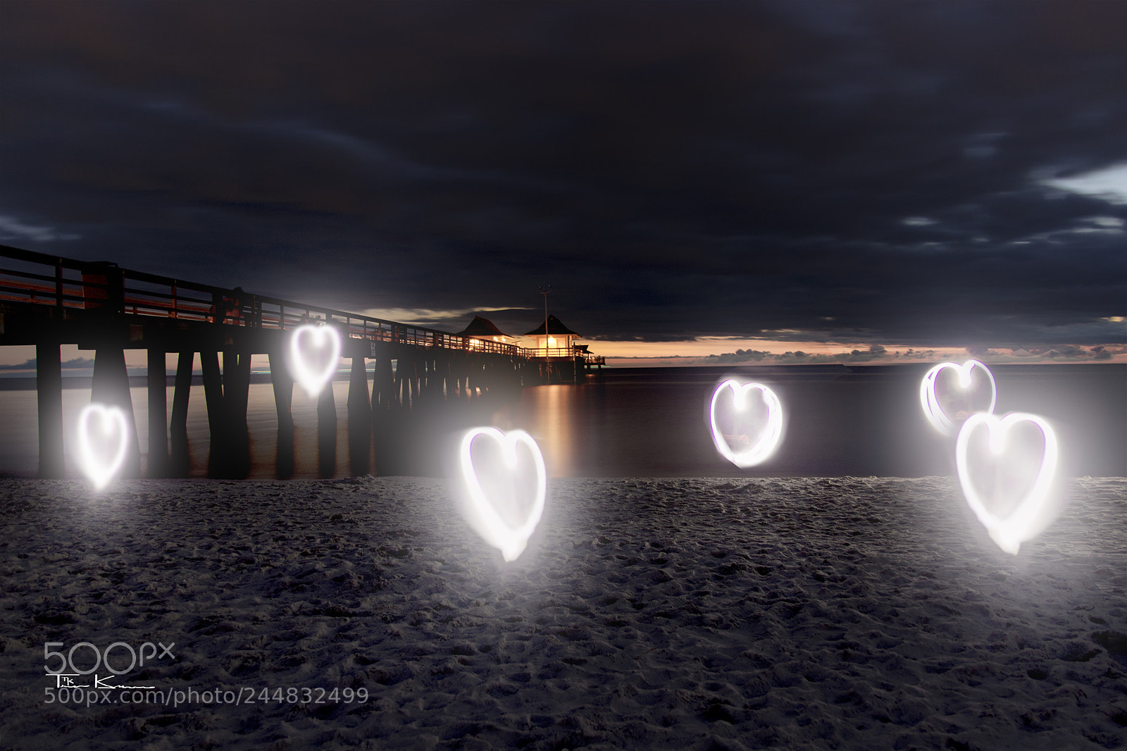 Canon EOS 7D Mark II sample photo. Light painting naples pier photography