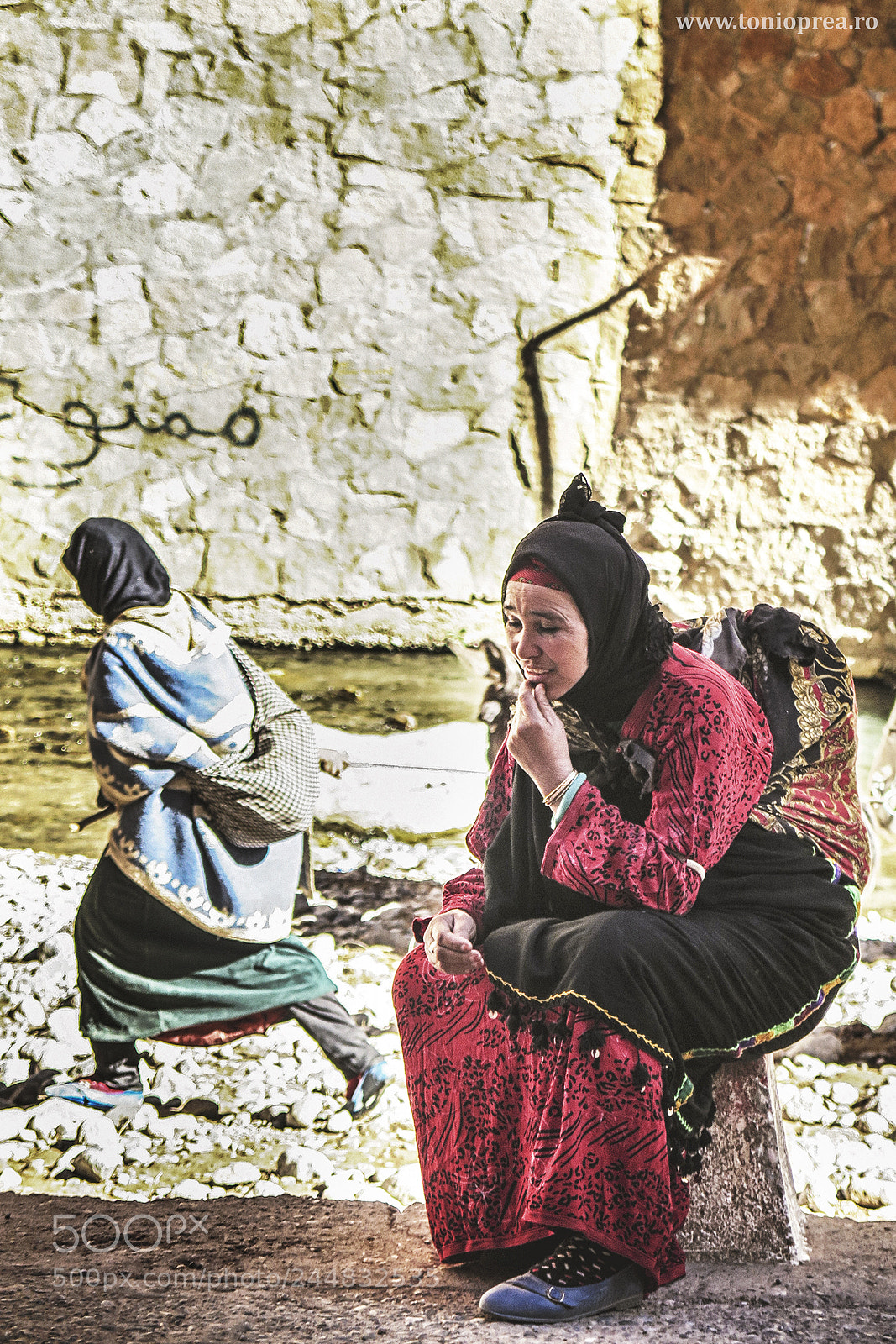 Canon PowerShot G16 sample photo. Nomad berber woman photography