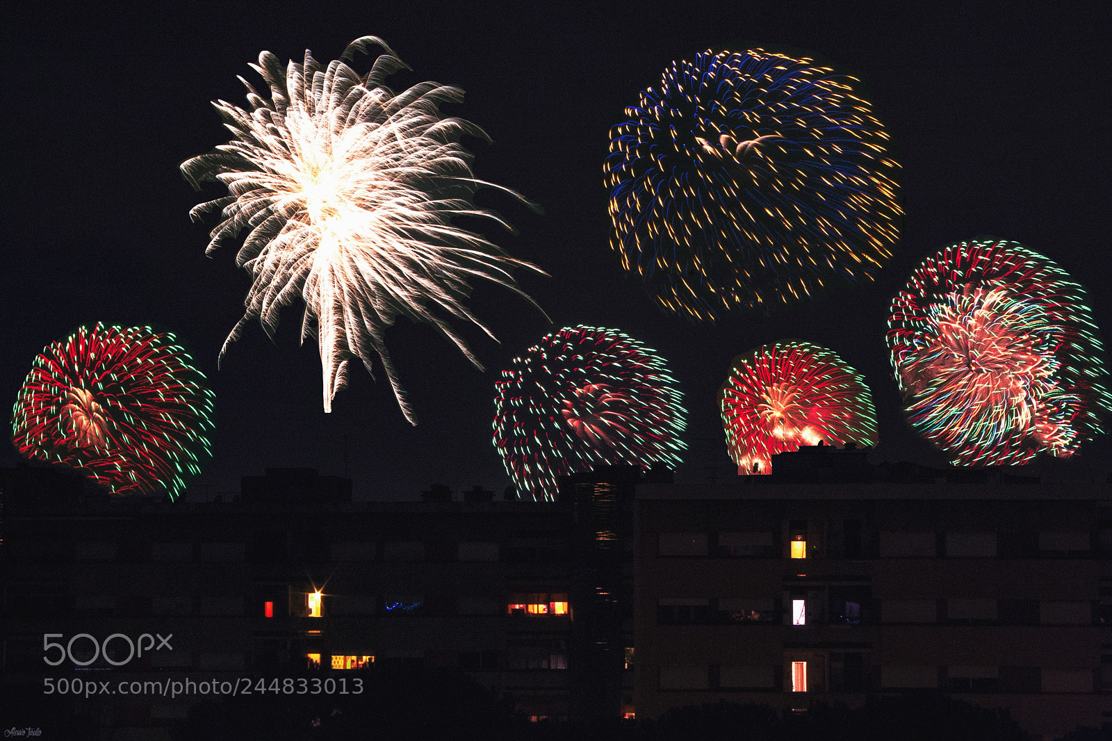 Canon EOS 350D (EOS Digital Rebel XT / EOS Kiss Digital N) sample photo. Fireworks photography