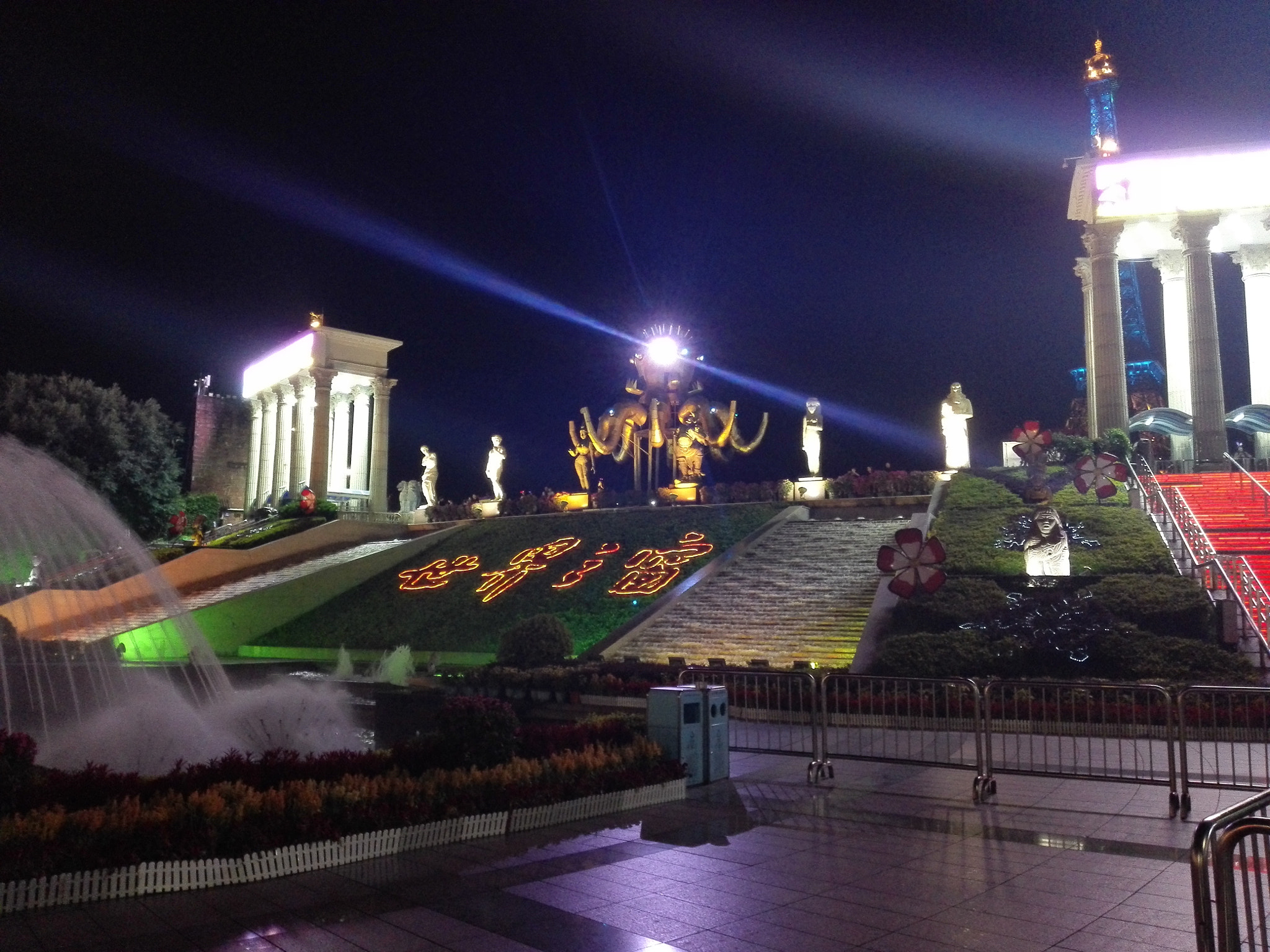 HUAWEI Mate 7 sample photo. Shenzhen at night photography
