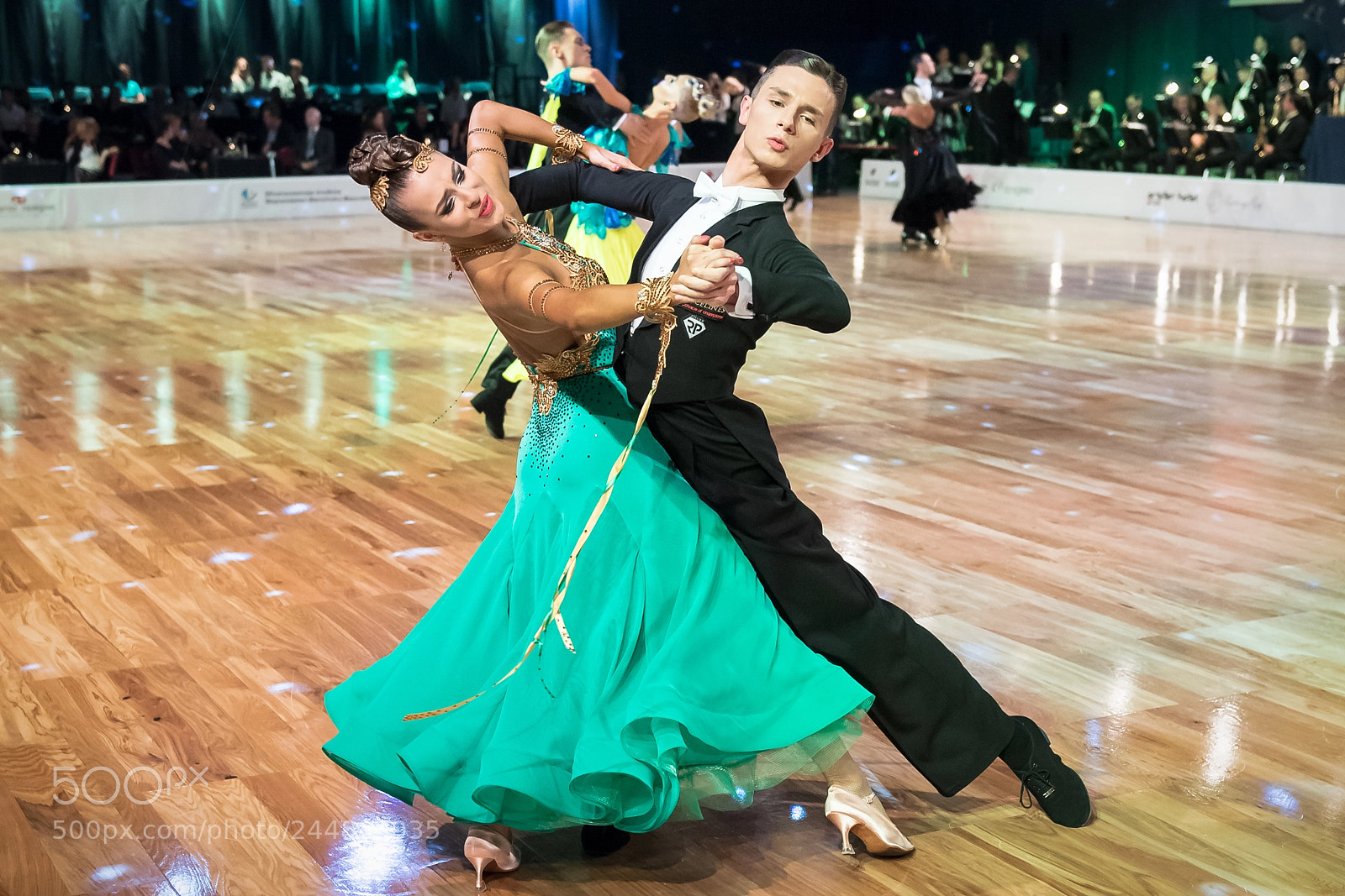 Nikon D5 sample photo. Dancers dancing standard dance photography