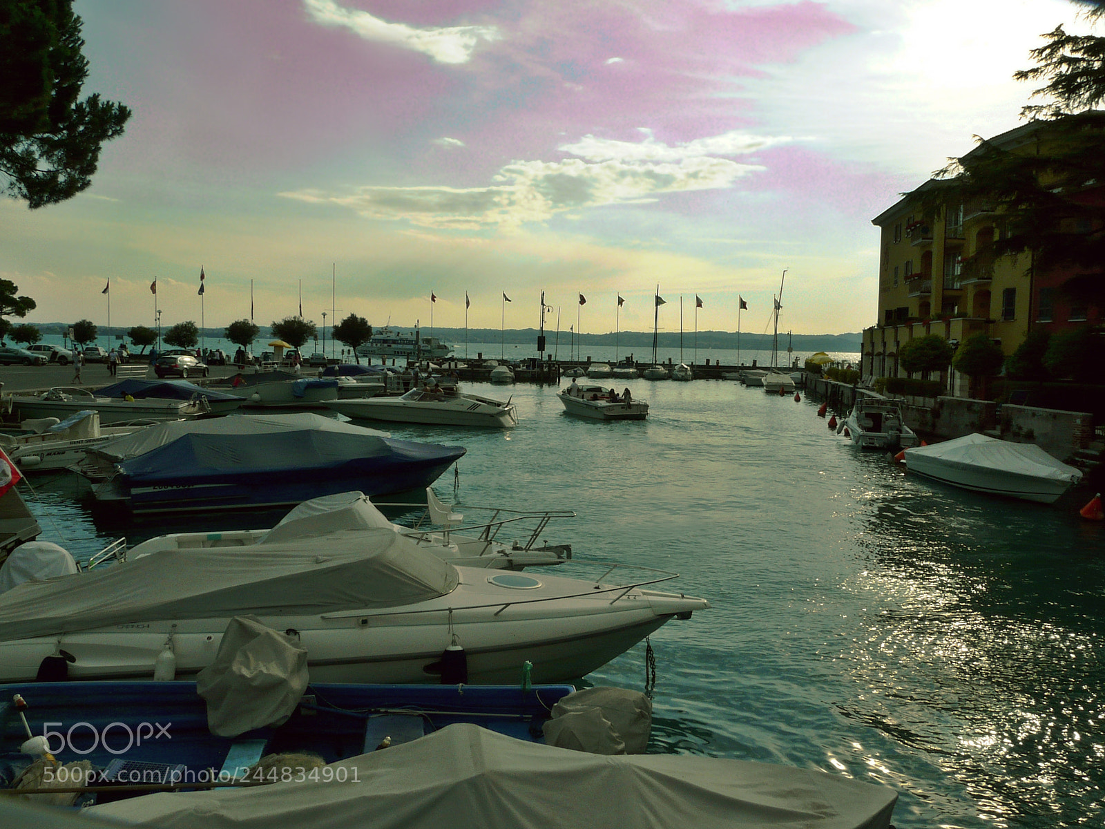 Panasonic DMC-FZ18 sample photo. Romantic light on garda photography