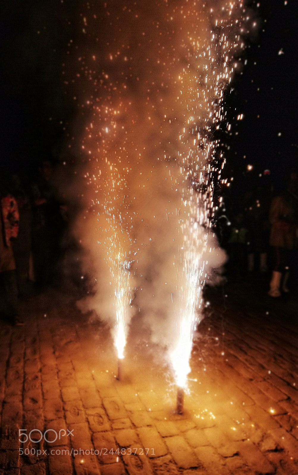 HUAWEI Mate 10 Lite sample photo. Light it up photography