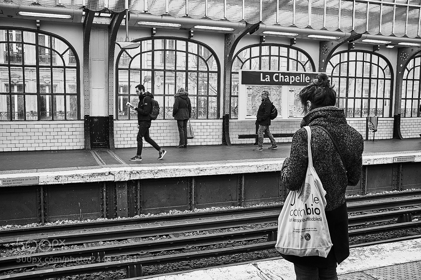 Fujifilm X100S sample photo. Un matin de semaine photography