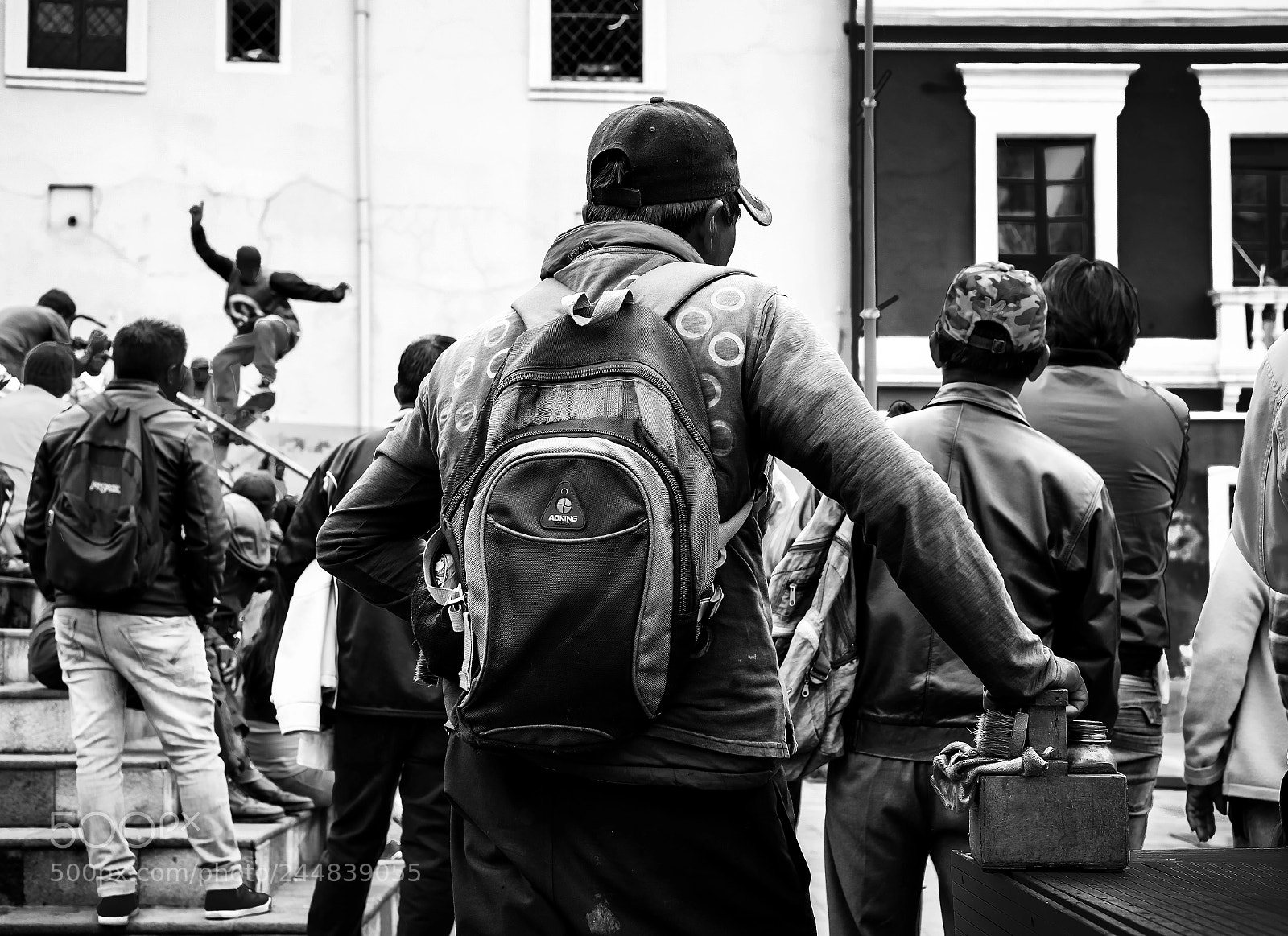 Fujifilm X-Pro2 sample photo. Shoeshine boy photography