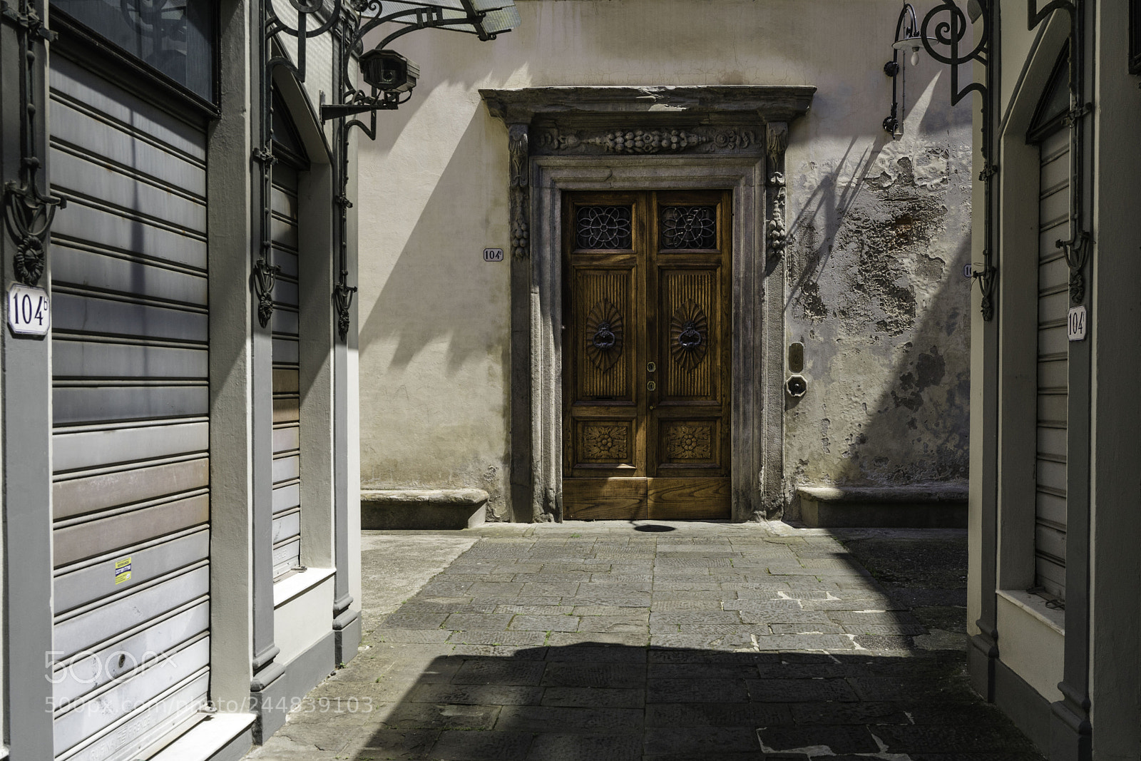 Sony a7 II sample photo. Lucca porta galleria photography