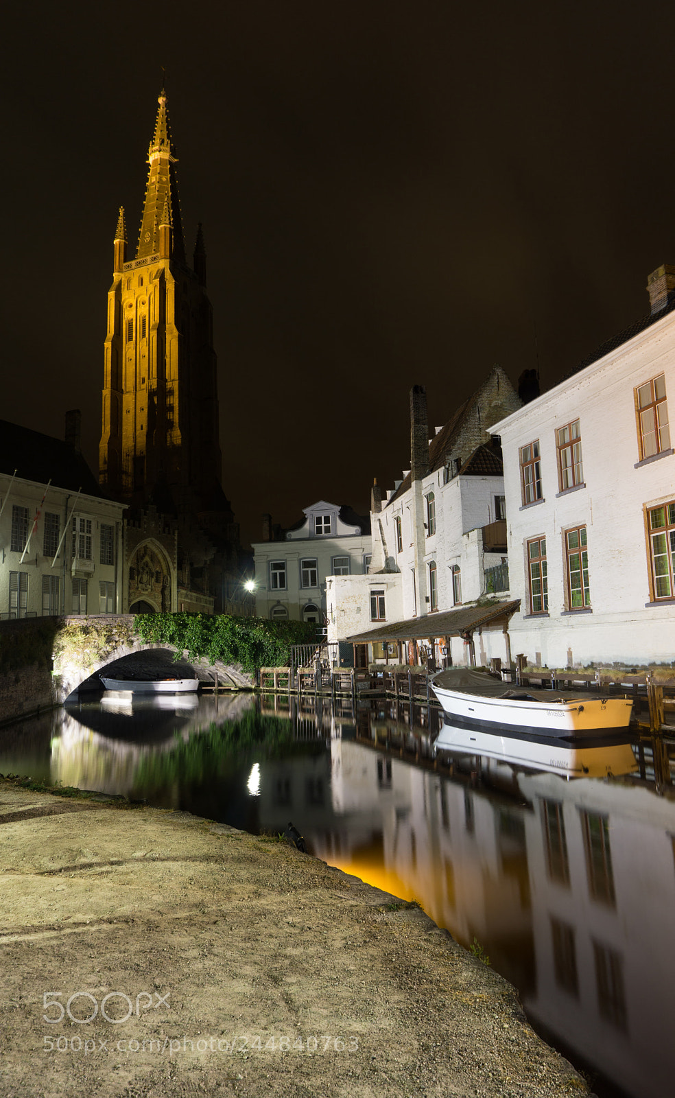 Sony a6000 sample photo. Bruges or gotham ? photography