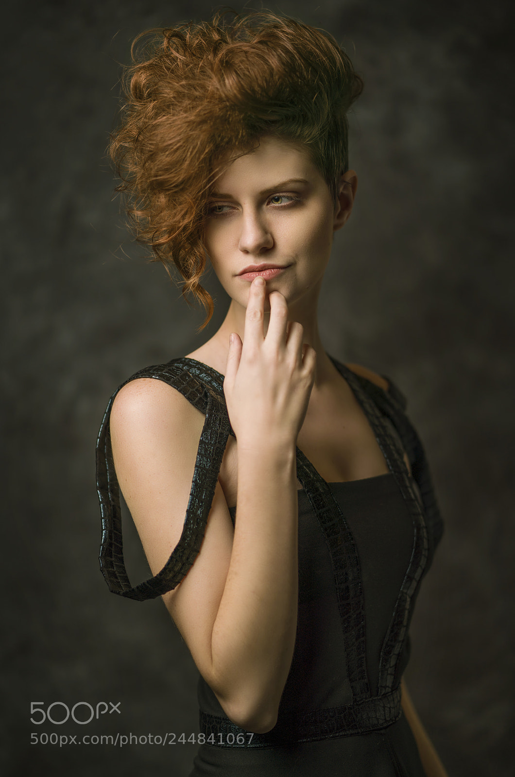 Sony a7R III sample photo. Her.. photography
