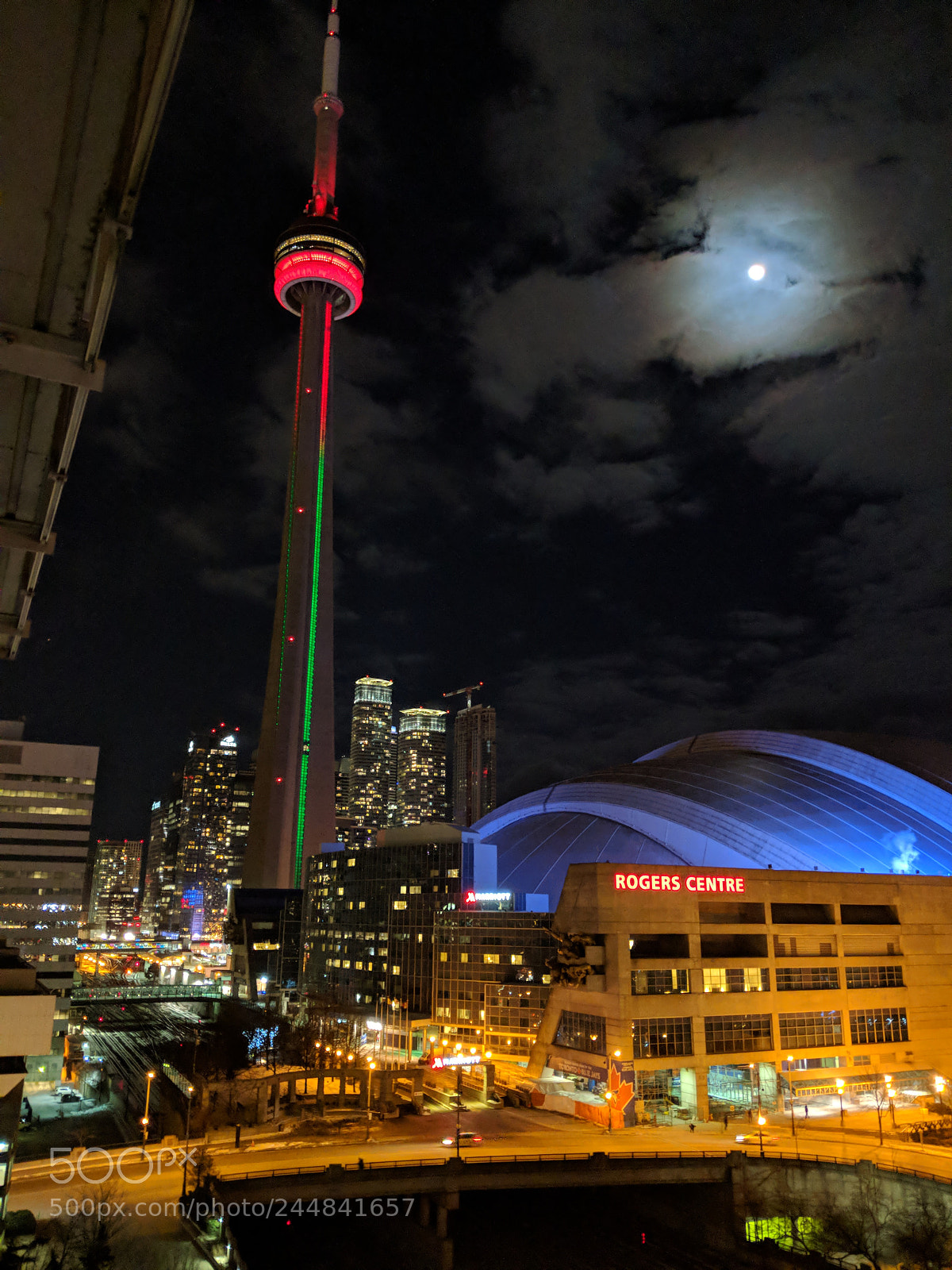 Google Pixel 2 XL sample photo. Toronto's skydome photography