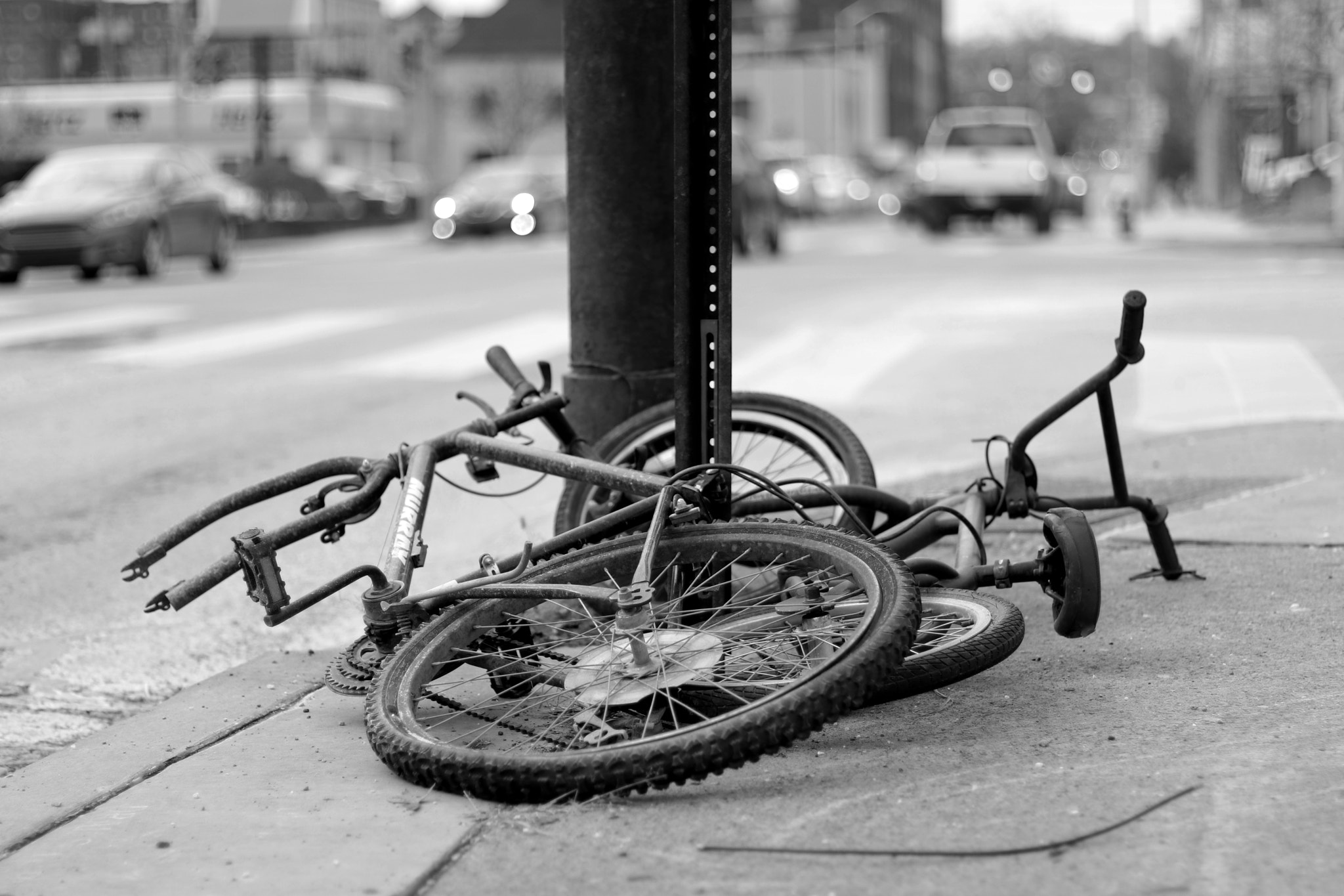 Canon EOS 80D + Canon EF 50mm F1.4 USM sample photo. Left behind photography
