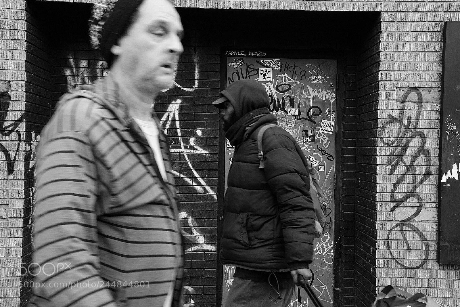 Fujifilm X100T sample photo. Crossing paths photography