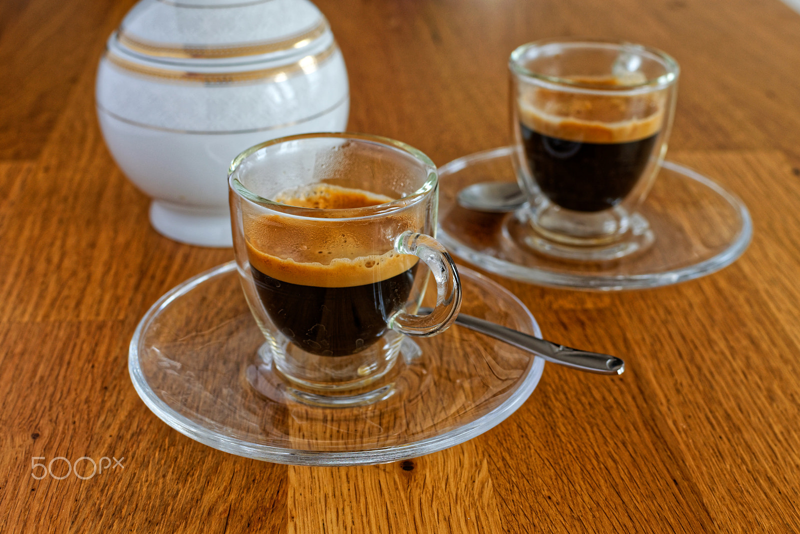 Nikon D3300 + Nikon AF-S DX Nikkor 35mm F1.8G sample photo. Coffee time photography