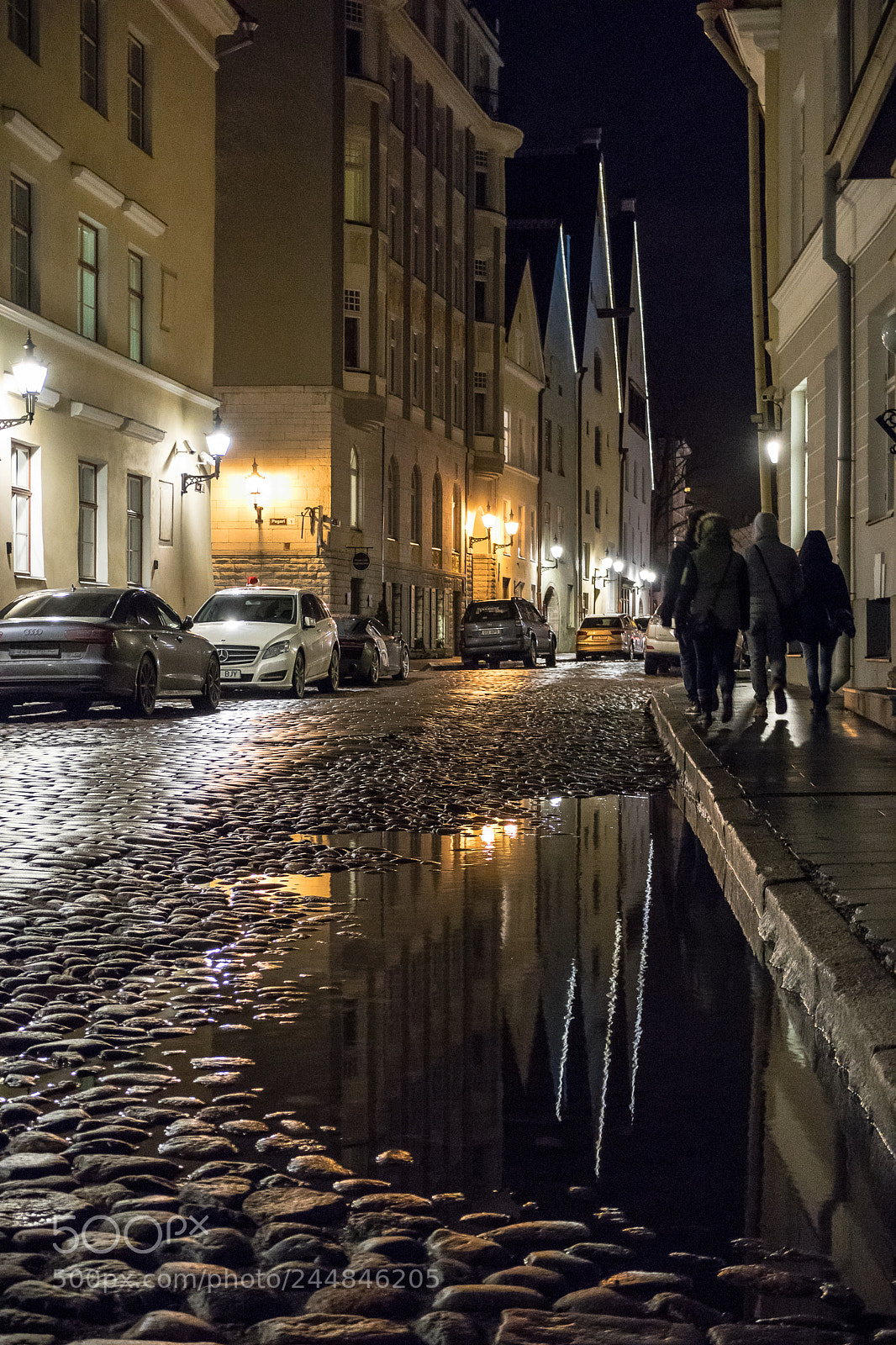 Canon EOS M5 sample photo. Tallinn reflections. photography