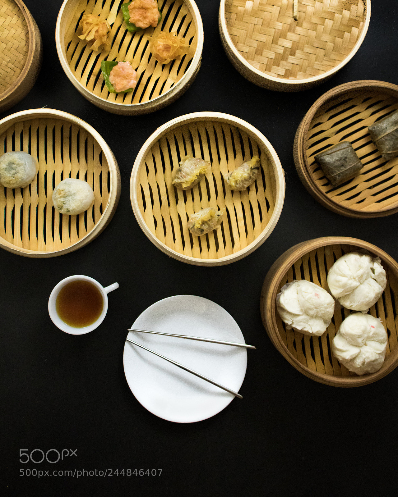 Canon EOS 750D (EOS Rebel T6i / EOS Kiss X8i) sample photo. Dim sum circles photography