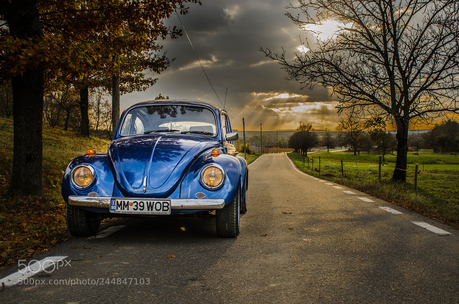 Nikon D5100 sample photo. Countryside vw kafer beetle photography