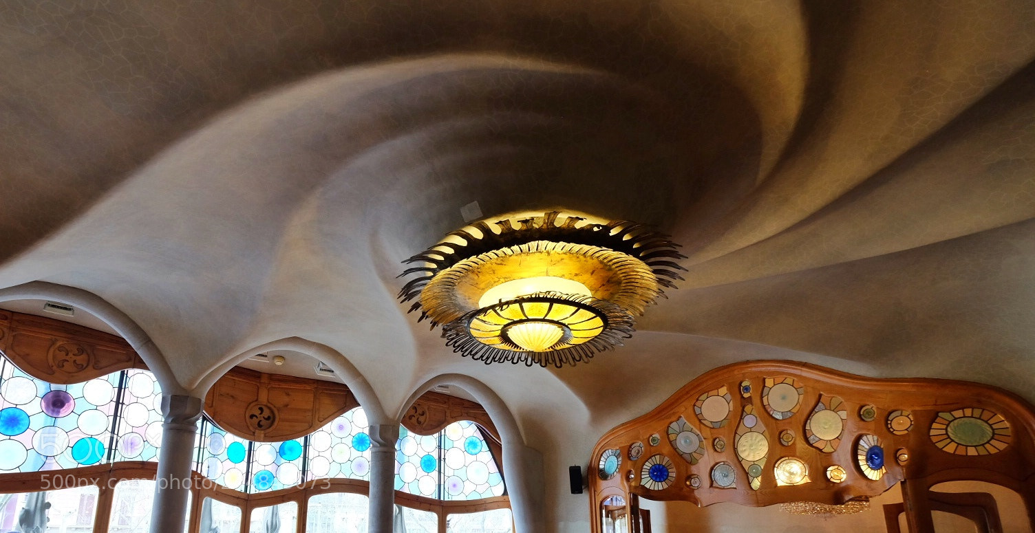 Fujifilm X-T1 sample photo. Casa batllo photography