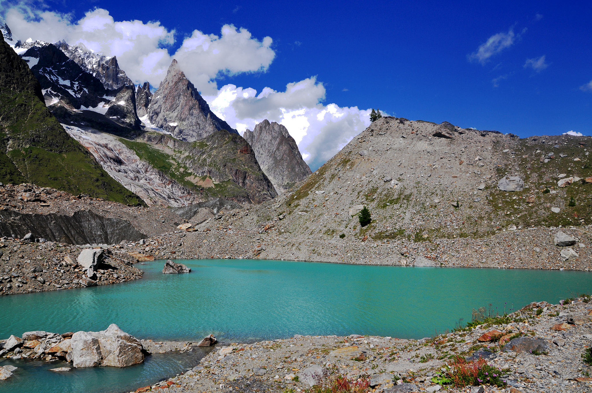 Nikon D90 sample photo. Glacier lake, valle d'aosta - italy photography