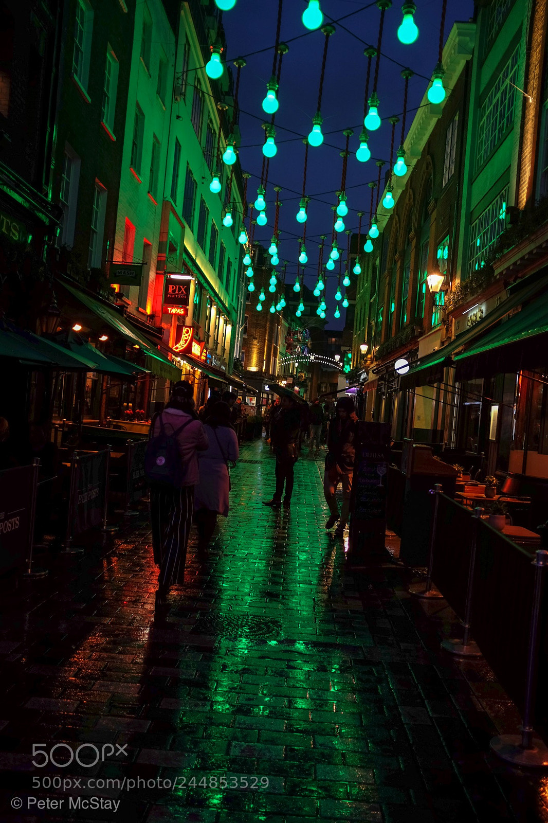 Fujifilm X100S sample photo. Light bulb lights photography