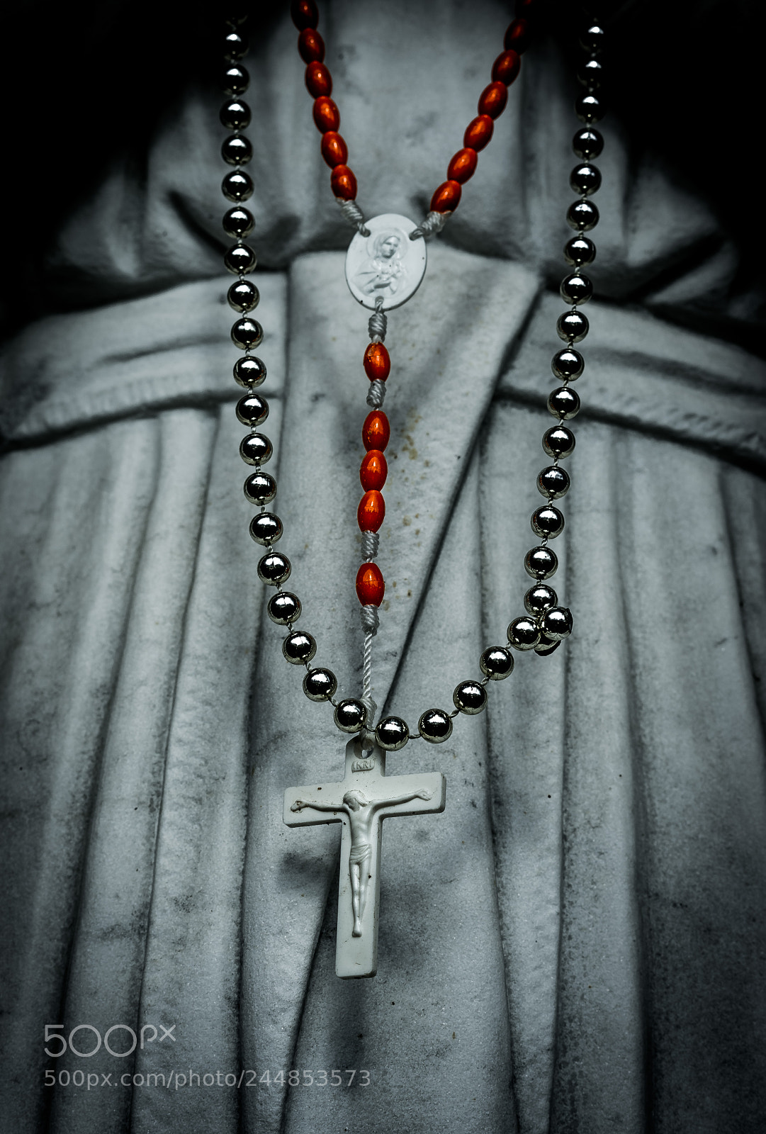 Pentax K-r sample photo. Devotion photography