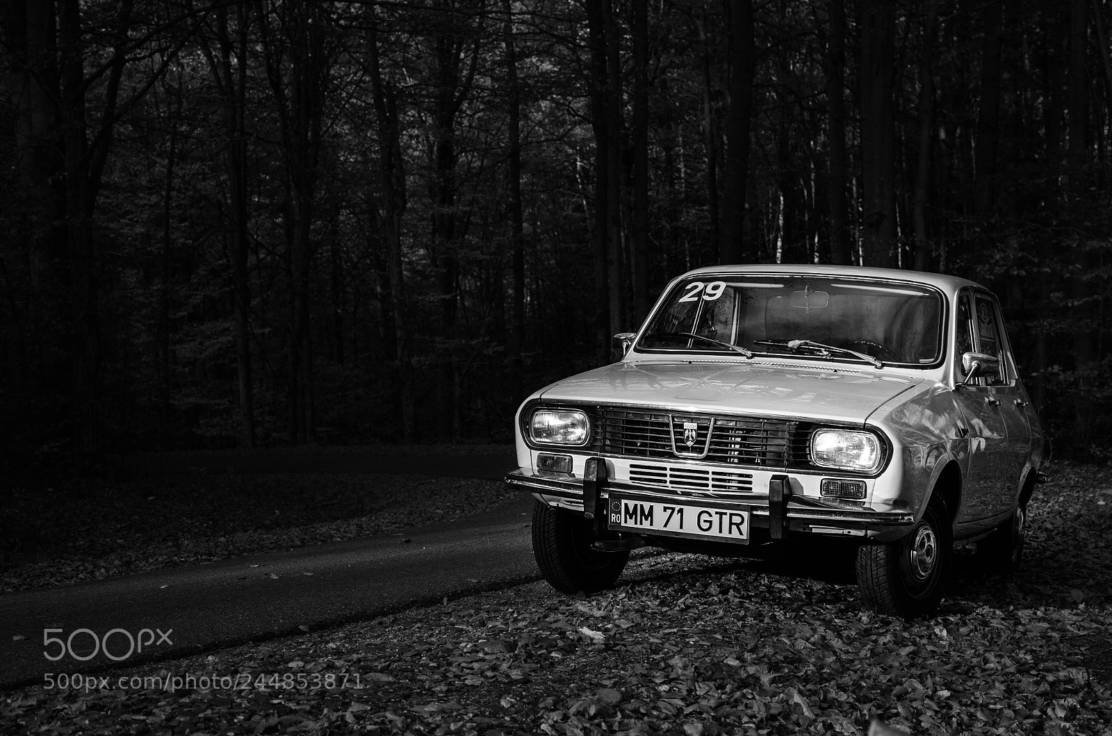 Nikon D5100 sample photo. Dacia 1300 yin yang photography