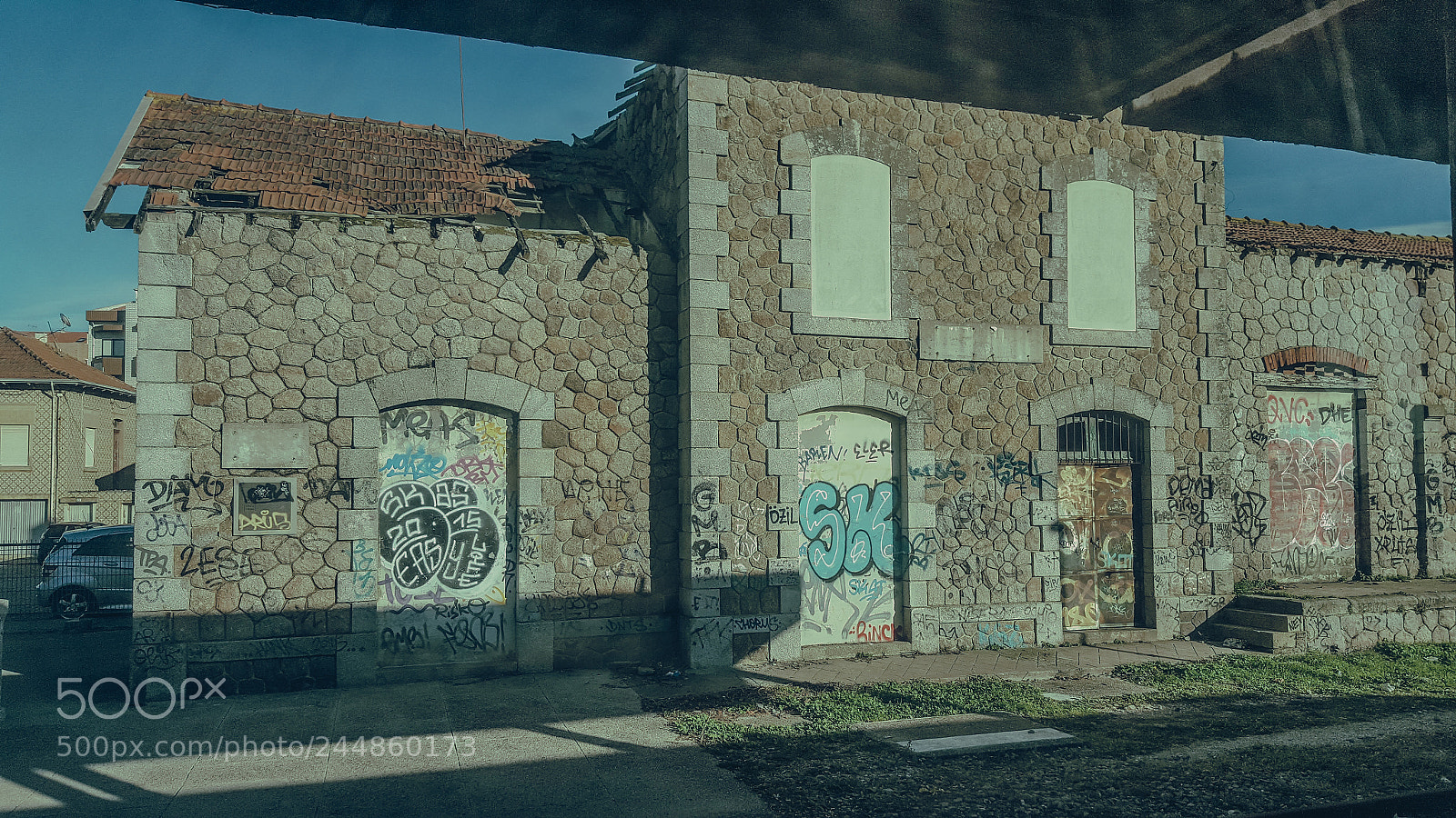 Samsung Galaxy S6 sample photo. Old train station photography