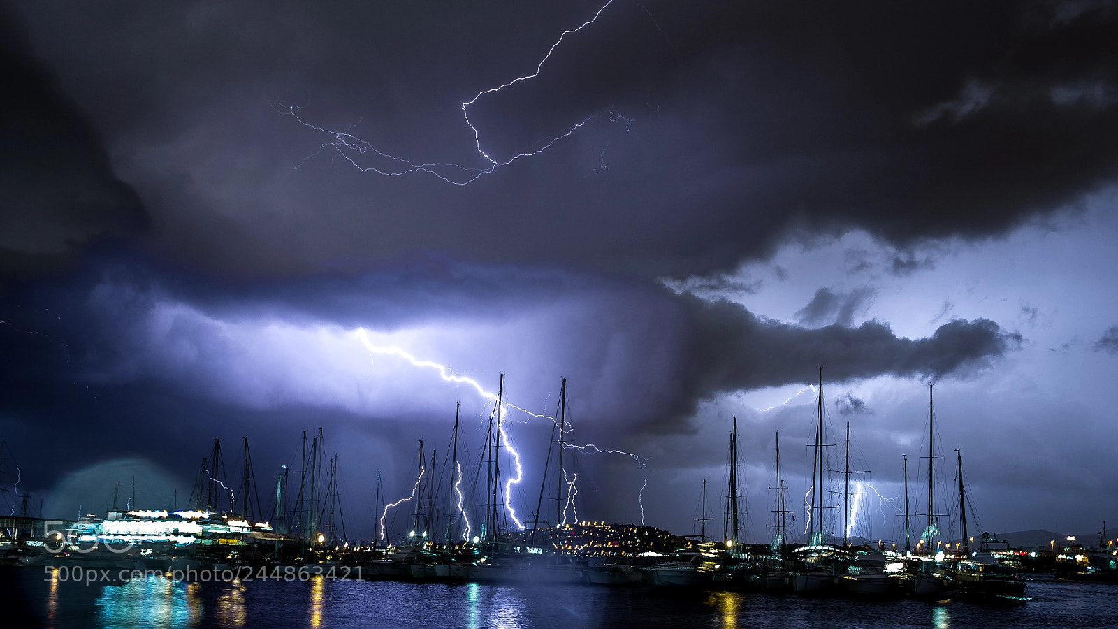 Olympus OM-D E-M10 sample photo. Amazing thunders photography