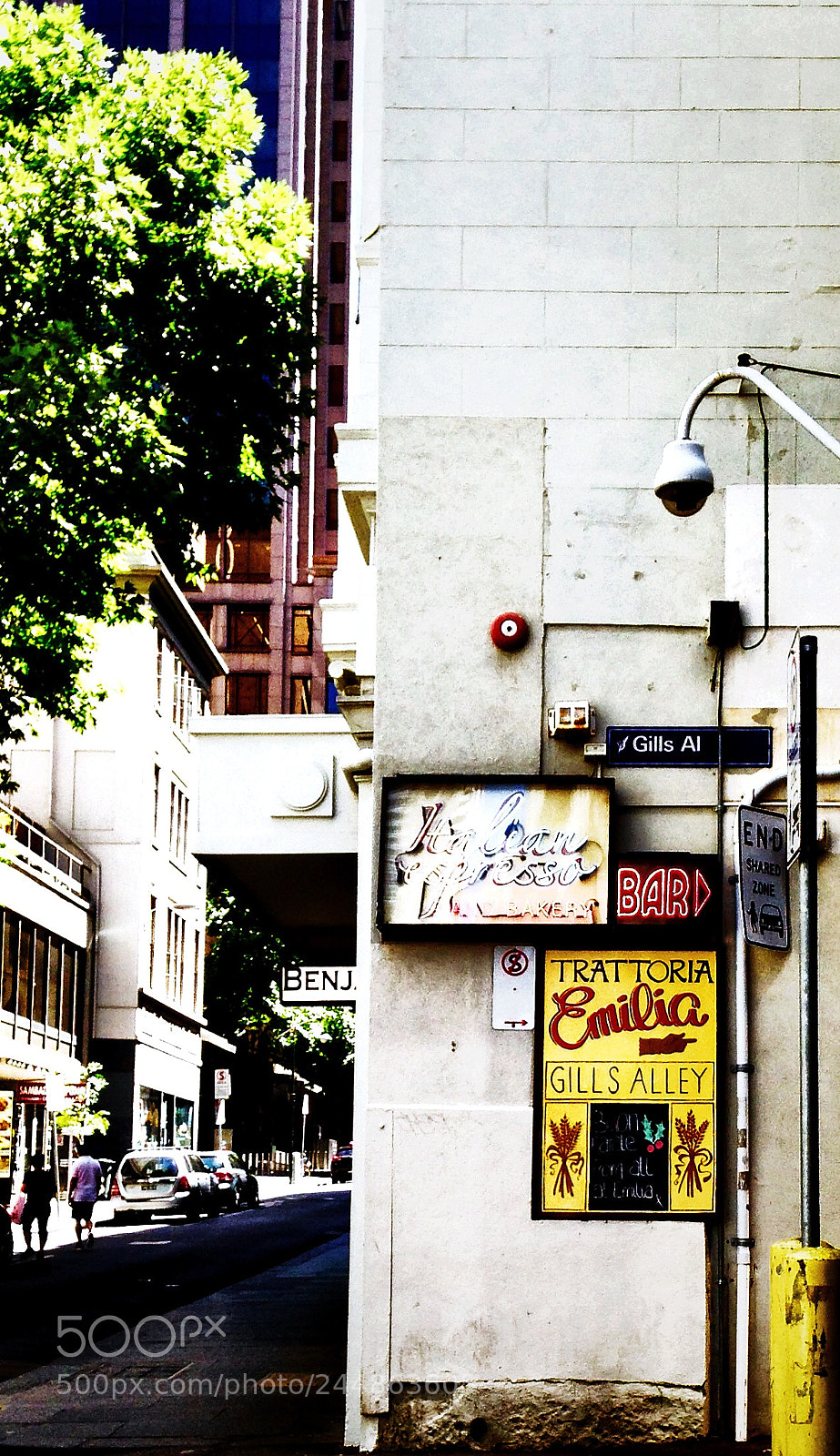 Apple iPhone 5 sample photo. Back street photography