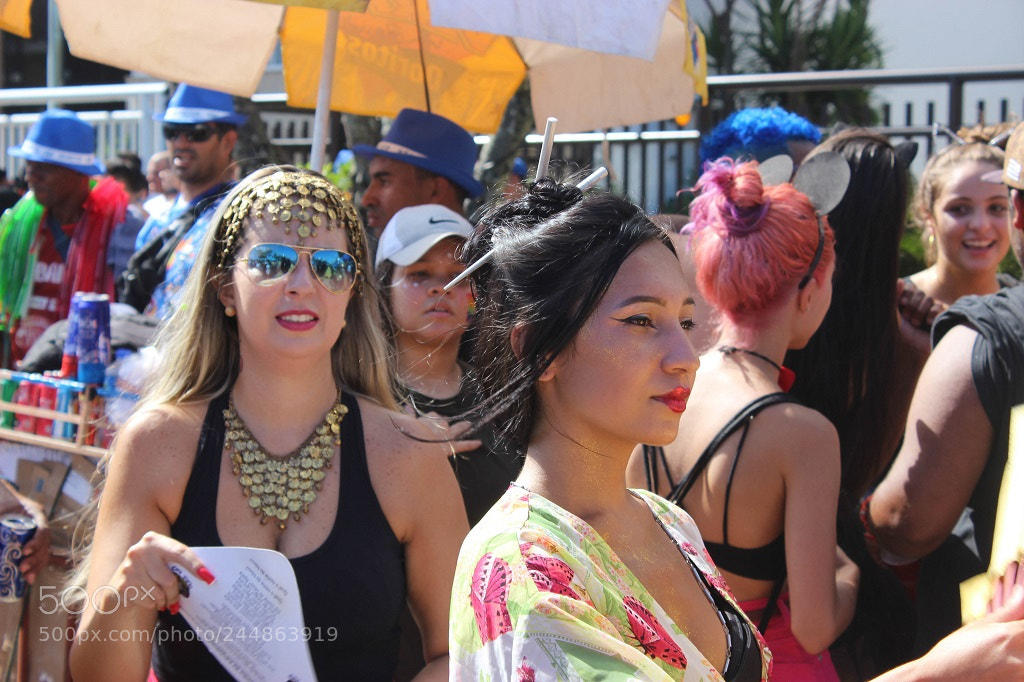 Canon EOS 600D (Rebel EOS T3i / EOS Kiss X5) sample photo. Carnaval - bloco simpatia photography
