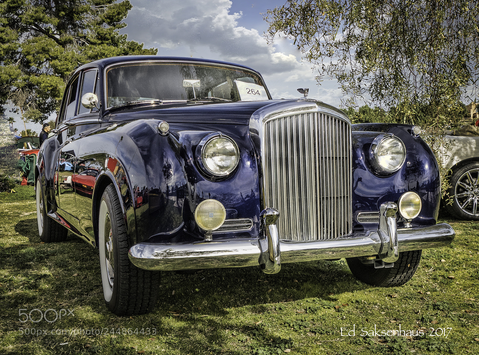 Panasonic Lumix DMC-FZ1000 sample photo. Blue bentley photography