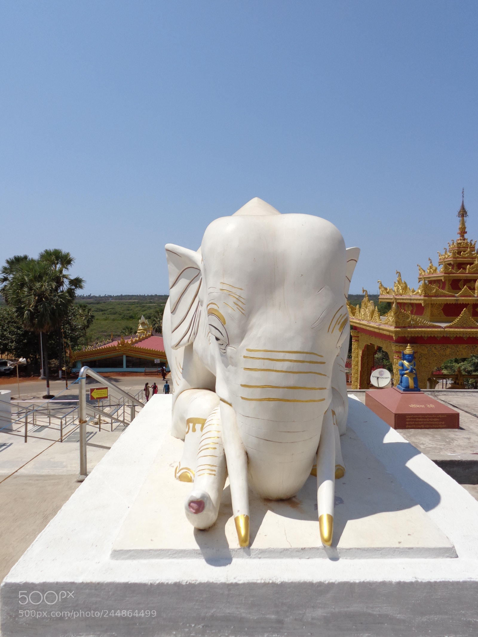 Sony Cyber-shot DSC-W730 sample photo. Global vipassana pagoda photography