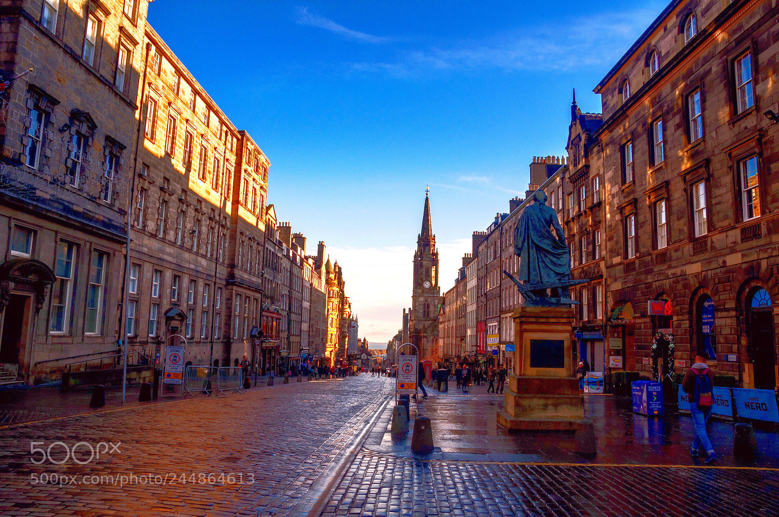 Nikon D90 sample photo. The royal mile photography