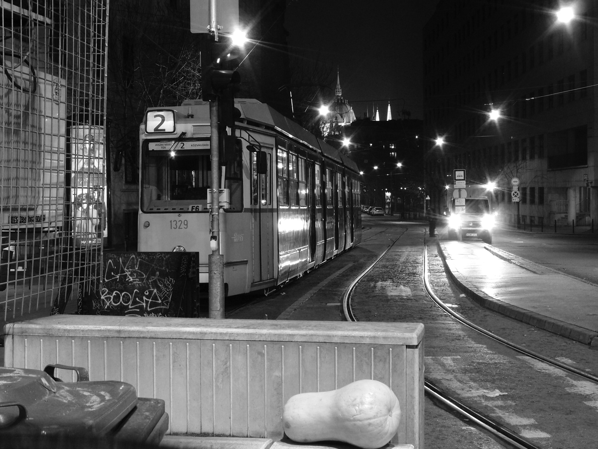 Olympus XZ-1 sample photo. Tram photography