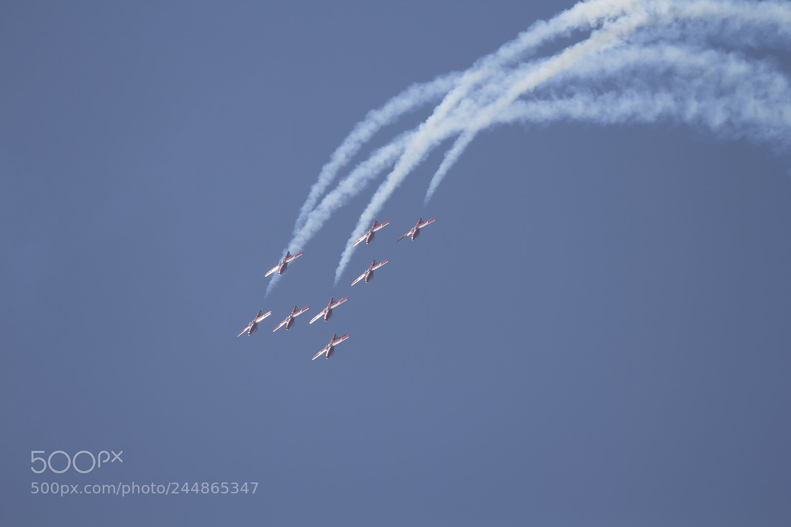 Canon EOS 60D sample photo. Snowbirds flying stunts during photography