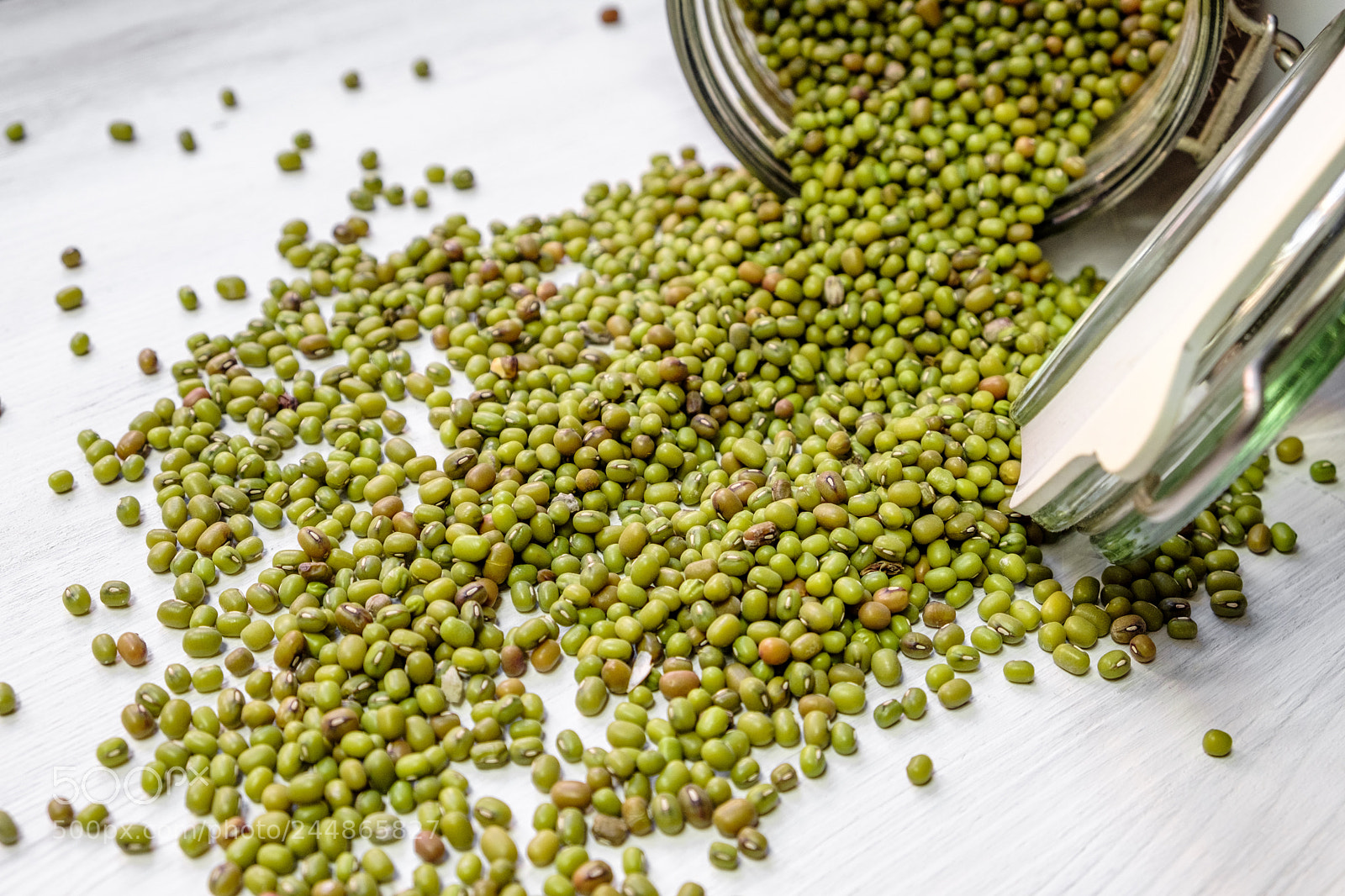 Fujifilm X-T2 sample photo. Mung beans glass shelf photography
