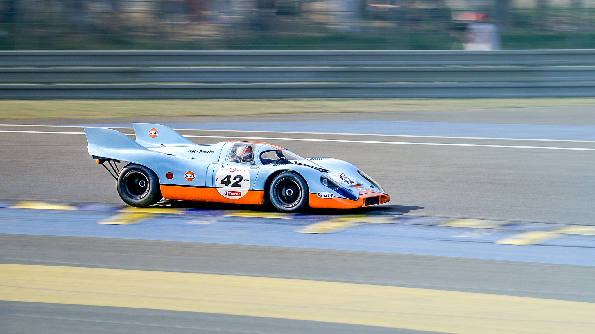 KONICA MINOLTA DYNAX 5D sample photo. Porsche 917 k (1971) - le mans classic 2010 photography