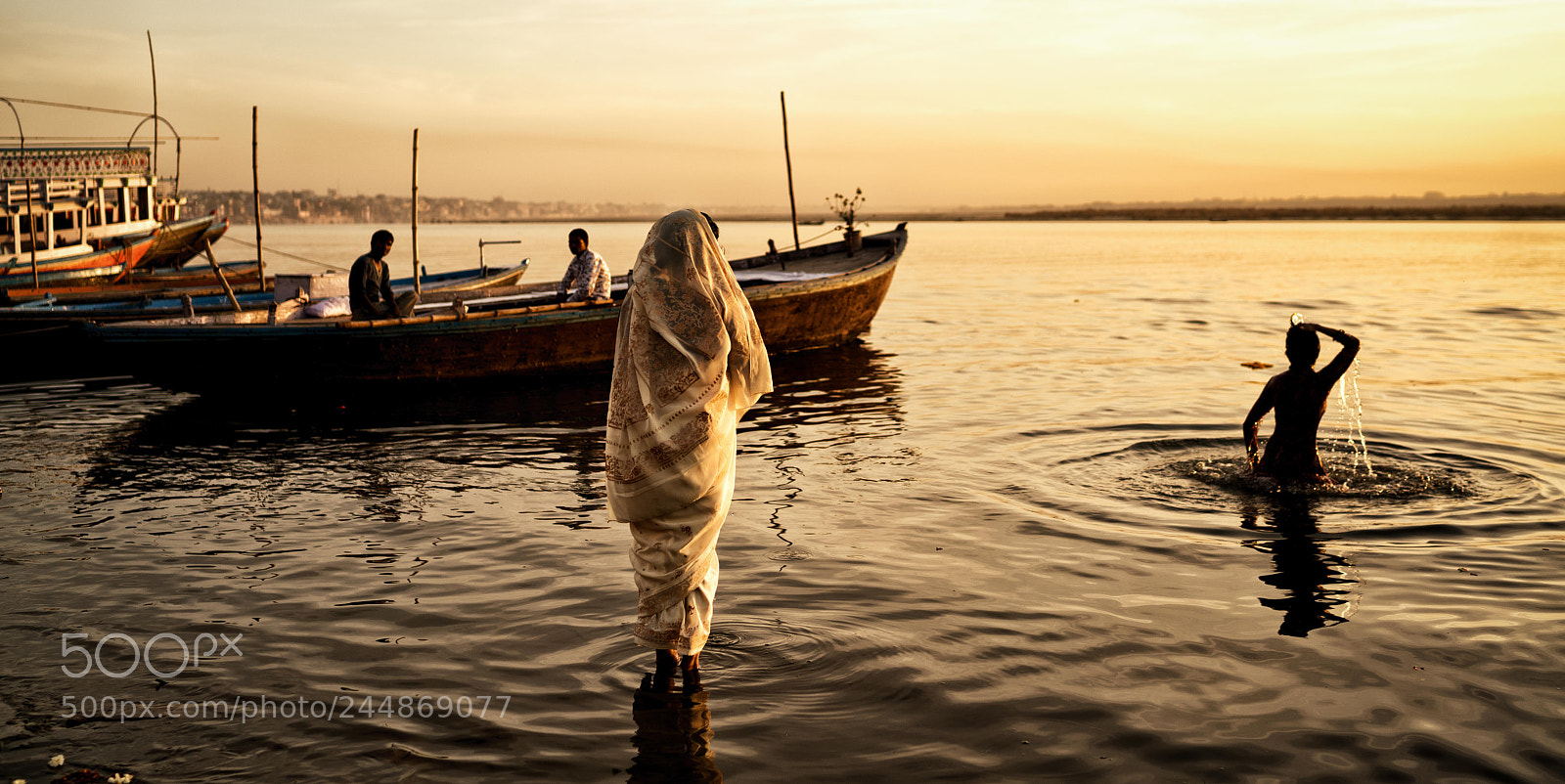 Sony a7R II sample photo. Morning rituals, varanasi photography