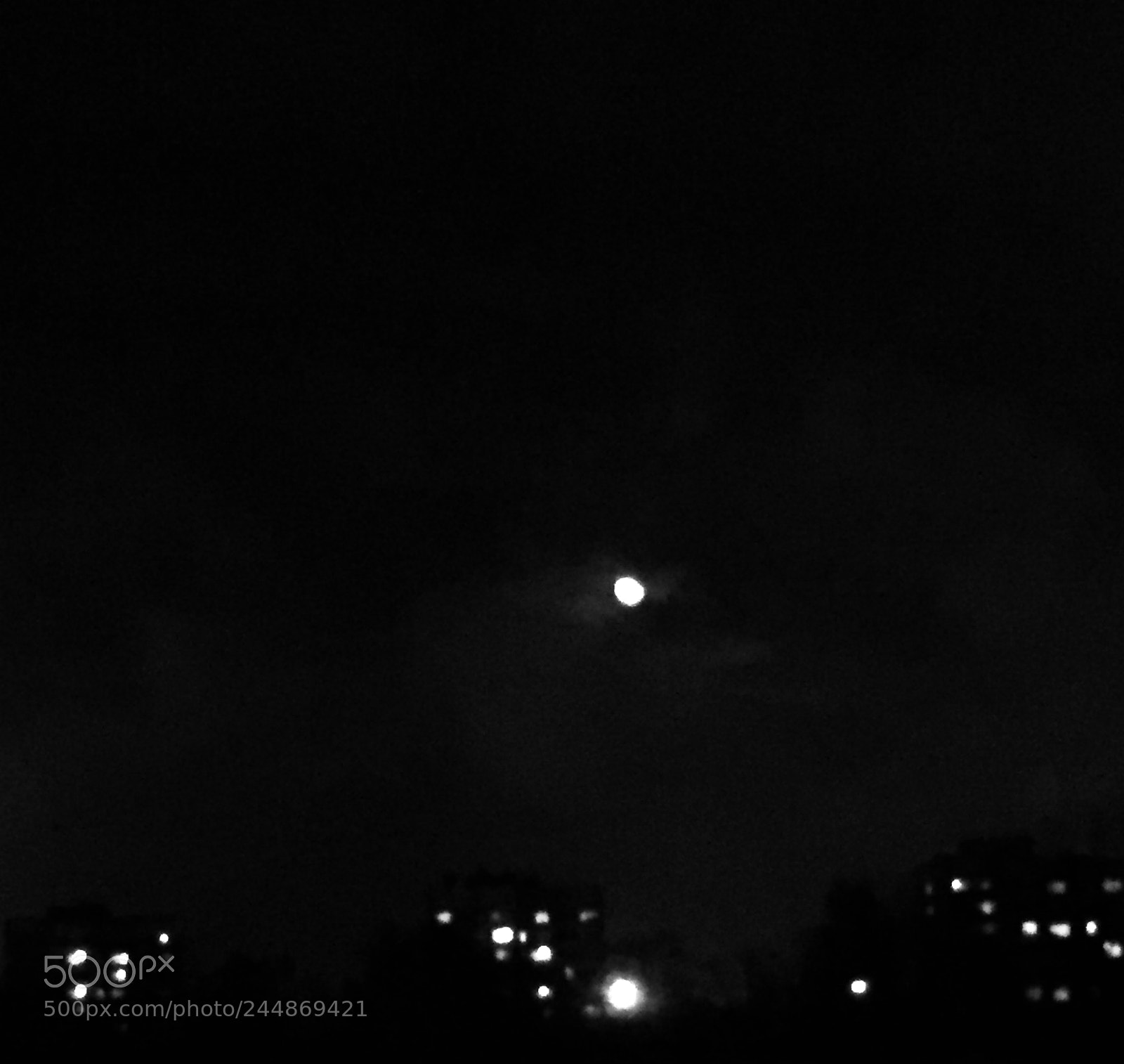 Apple iPhone 6 sample photo. Night photography