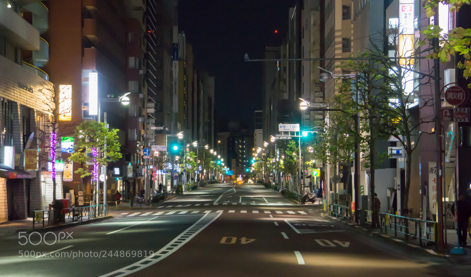 Sony a5100 sample photo. Shinjukunights photography