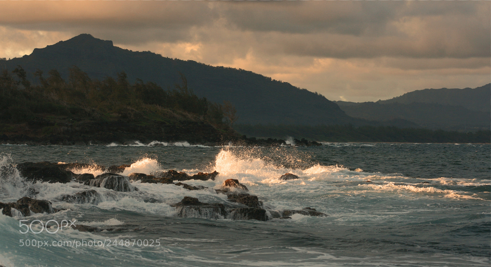 Canon EOS 400D (EOS Digital Rebel XTi / EOS Kiss Digital X) sample photo. Kauai coastline photography