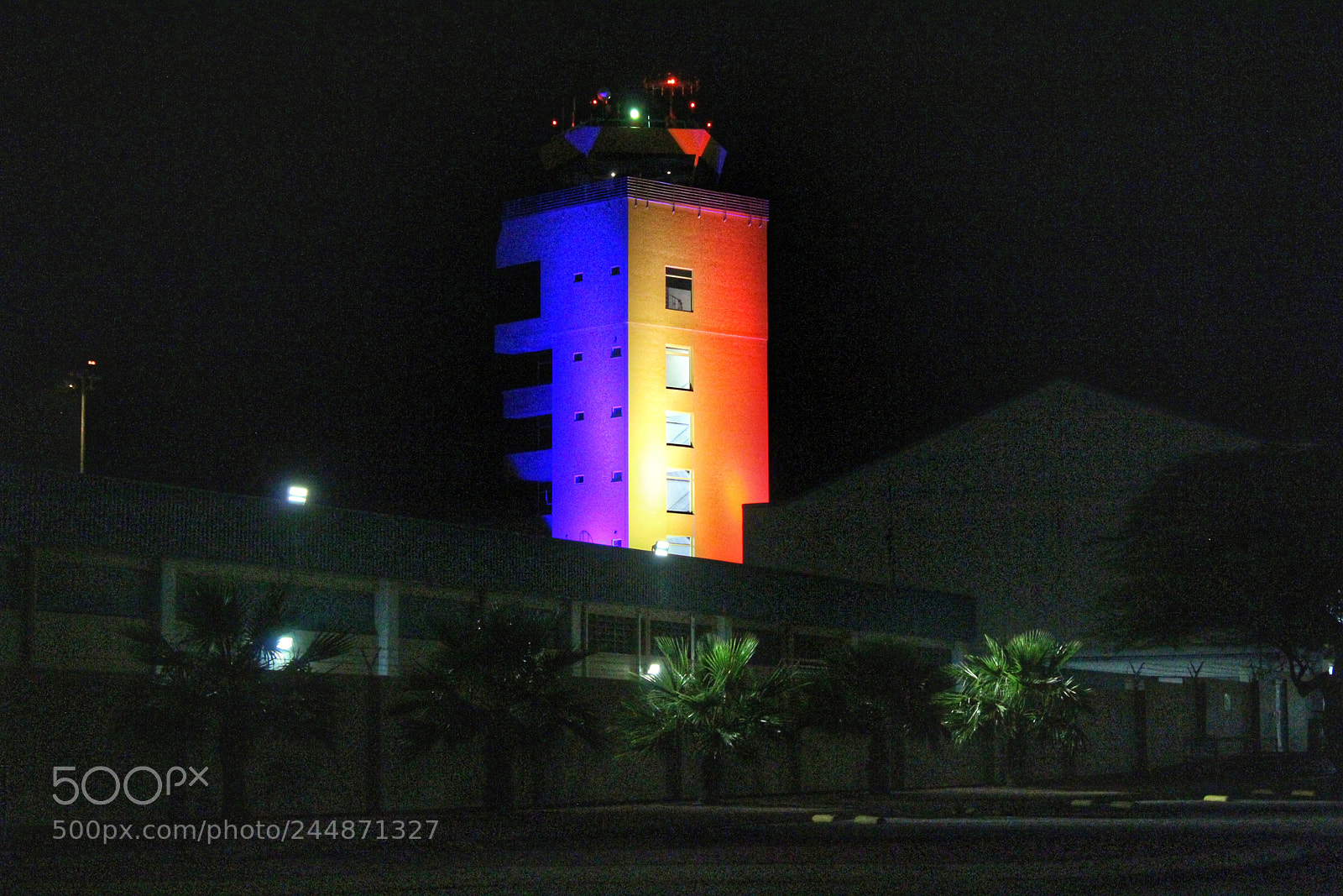 Canon EOS 1300D (EOS Rebel T6 / EOS Kiss X80) sample photo. Airport tower photography