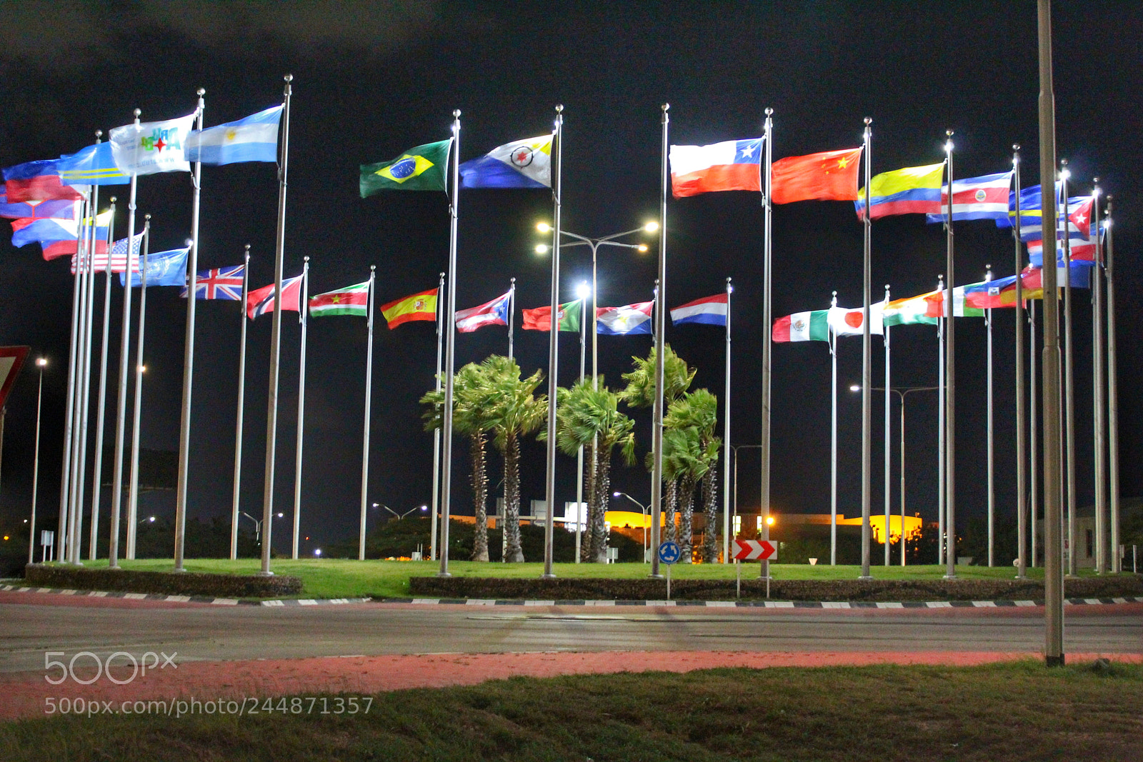 Canon EOS 1300D (EOS Rebel T6 / EOS Kiss X80) sample photo. Flags of rhe world photography