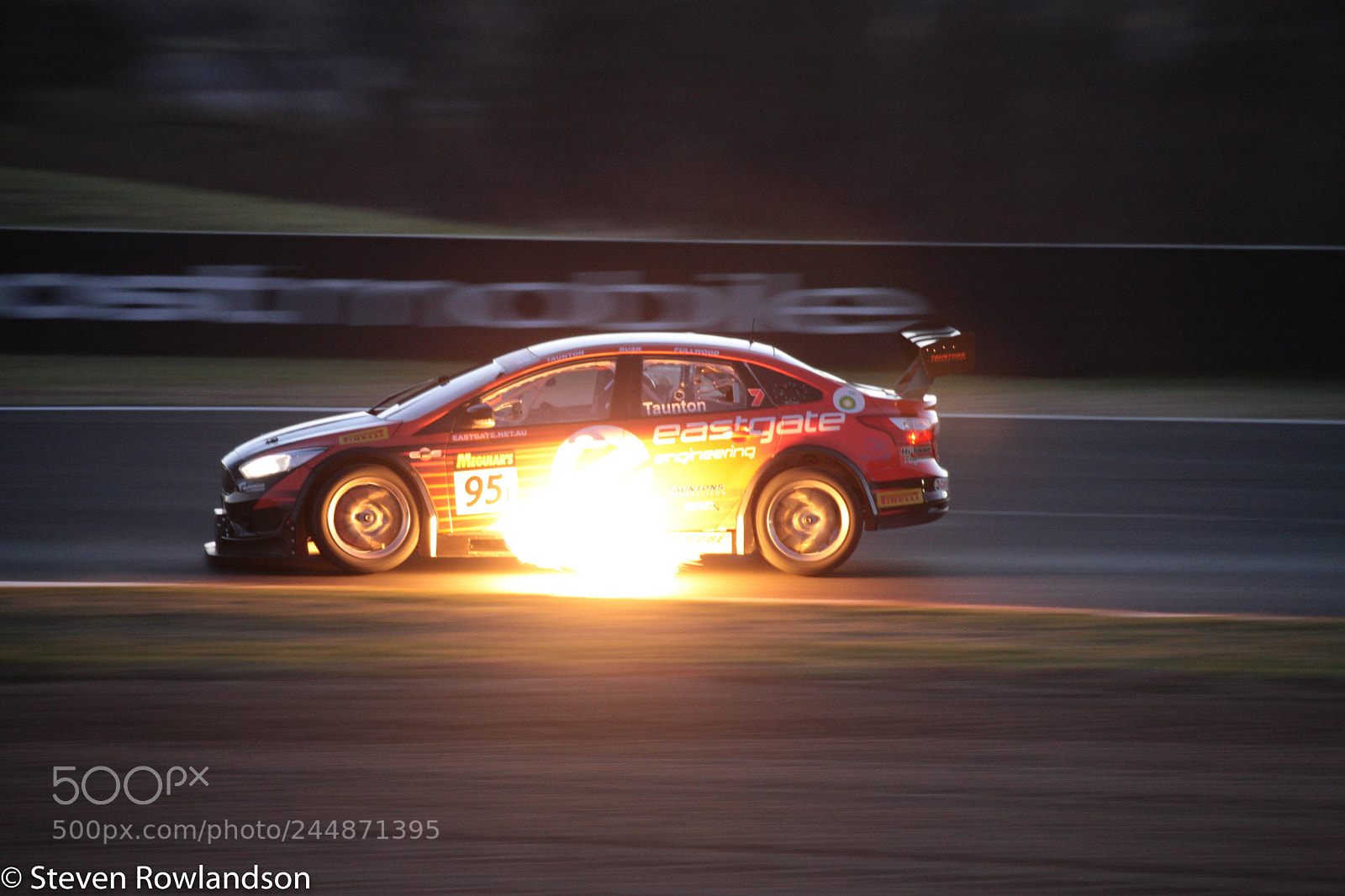 Canon EOS-1Ds Mark III sample photo. Bathurst 12 hour 2018 race day photography