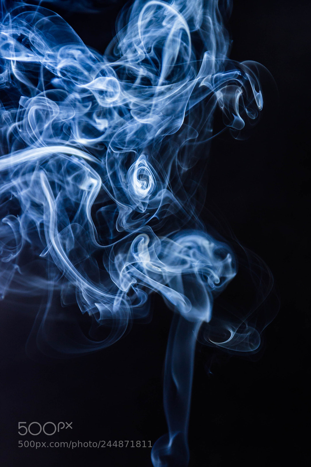 Canon EOS 600D (Rebel EOS T3i / EOS Kiss X5) sample photo. Abstract with smoke. photography
