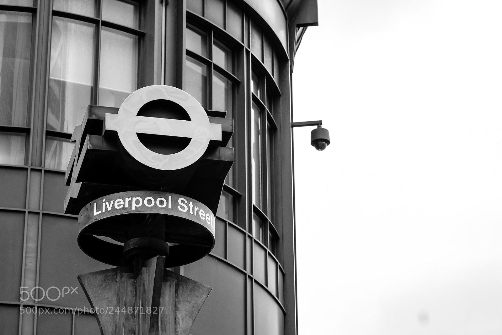 Fujifilm X-T20 sample photo. Black and white: london photography