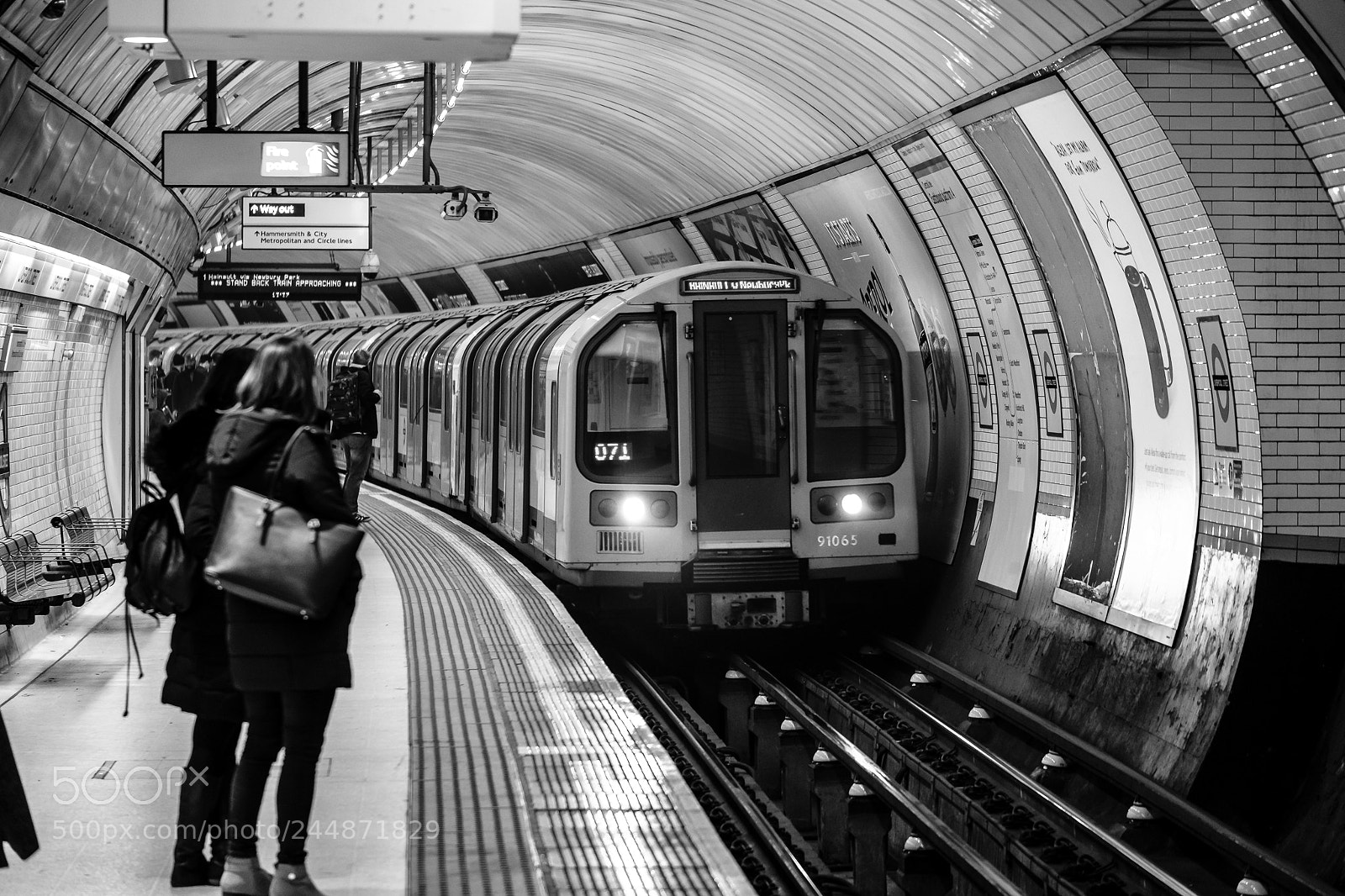 Fujifilm X-T20 sample photo. Black and white: london photography