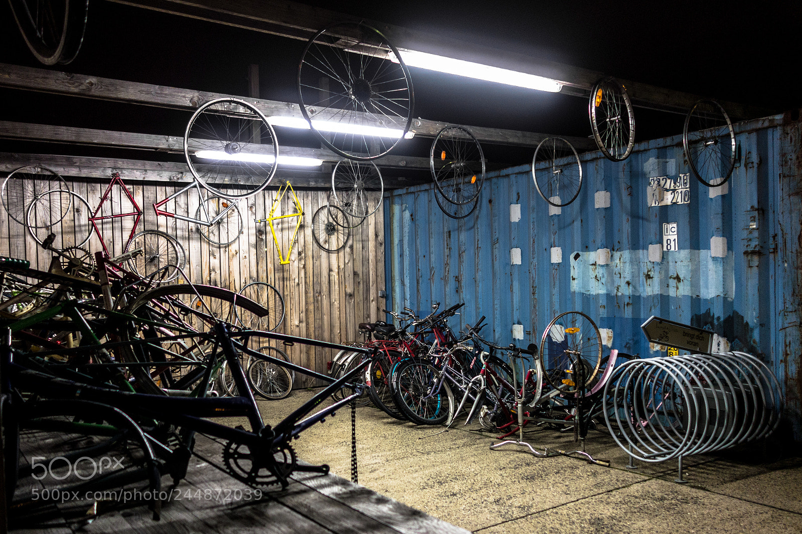 Sony Cyber-shot DSC-RX100 sample photo. Little bicycle cemetery photography