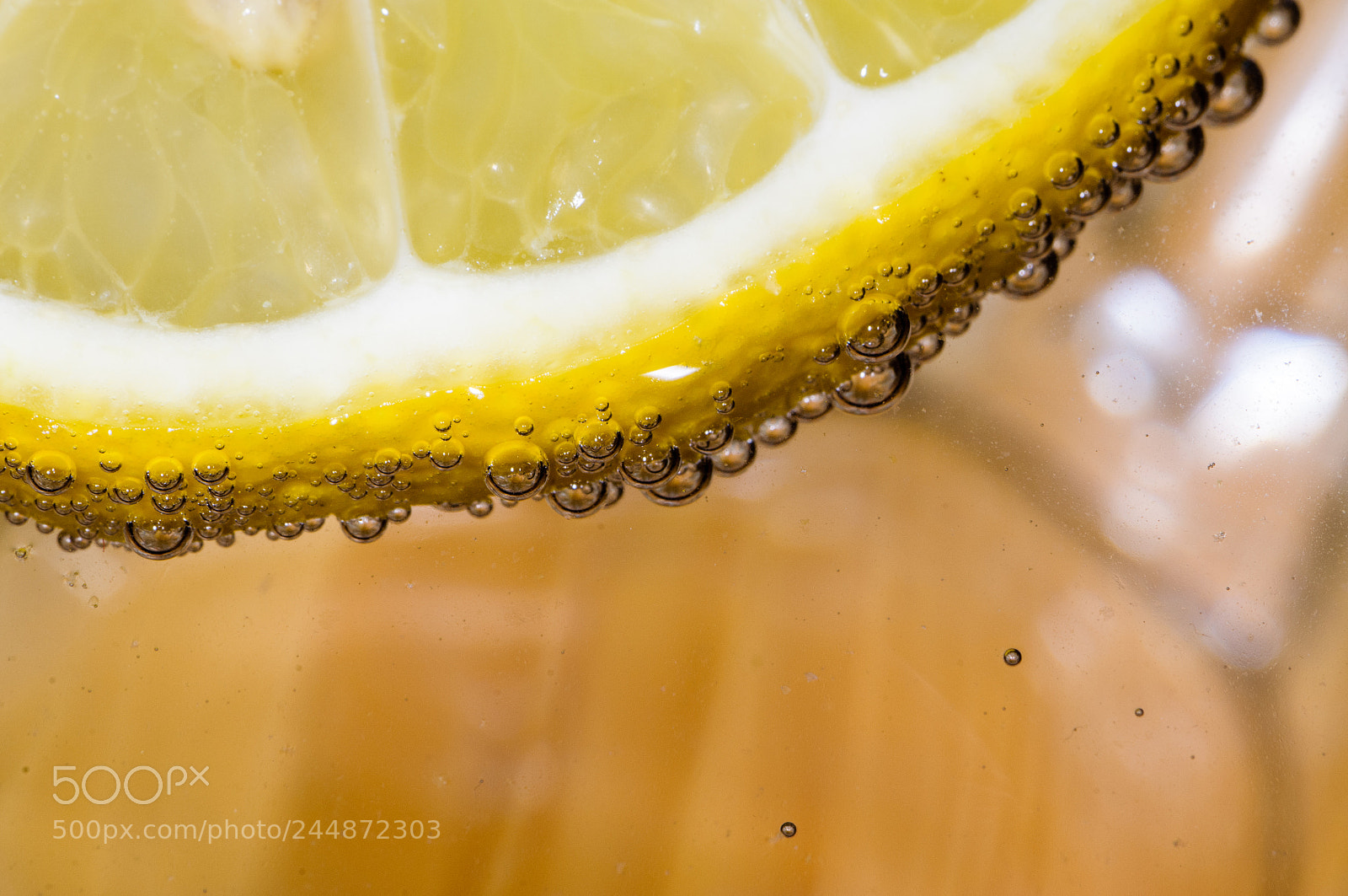 Nikon D300S sample photo. Lemon in water photography