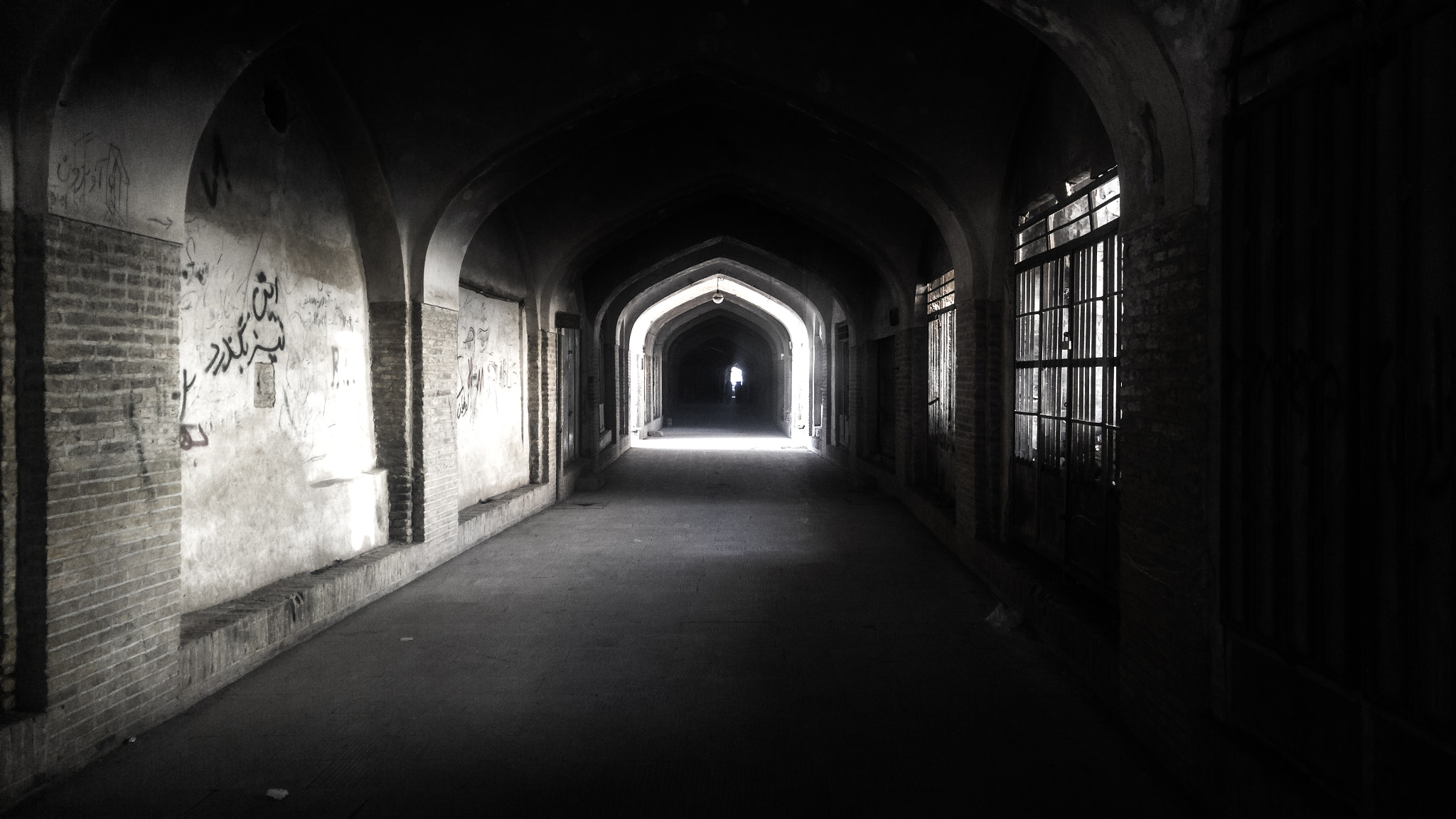 LG V10 sample photo. Bazaar photography
