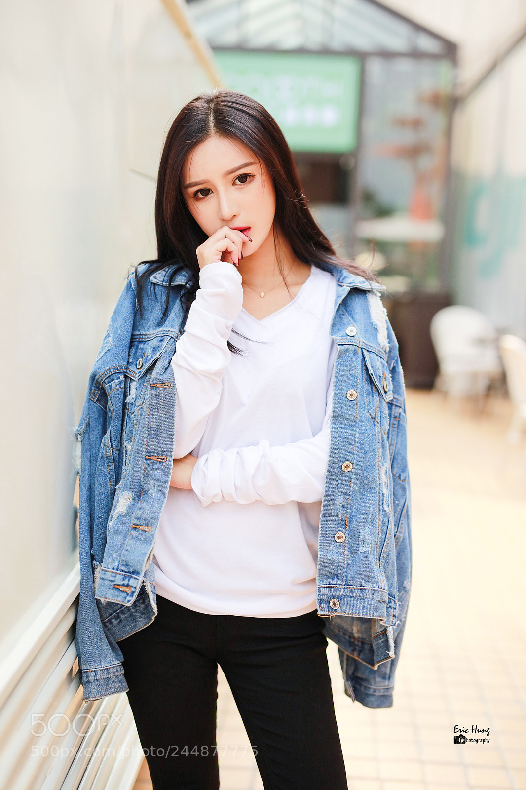 Canon EOS 5DS sample photo. Model: angle photography