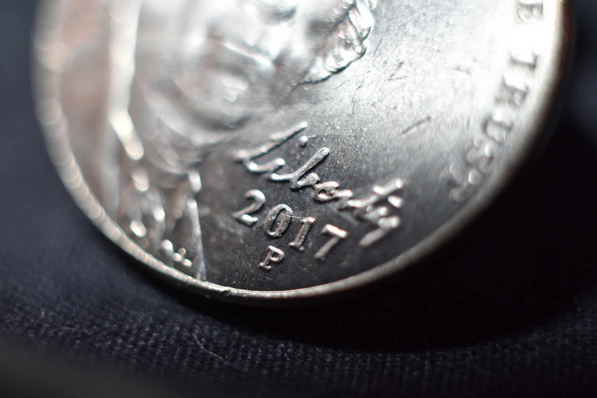 Nikon D3400 + Nikon AF-S DX Nikkor 35mm F1.8G sample photo. 2017 nickel - macro photography
